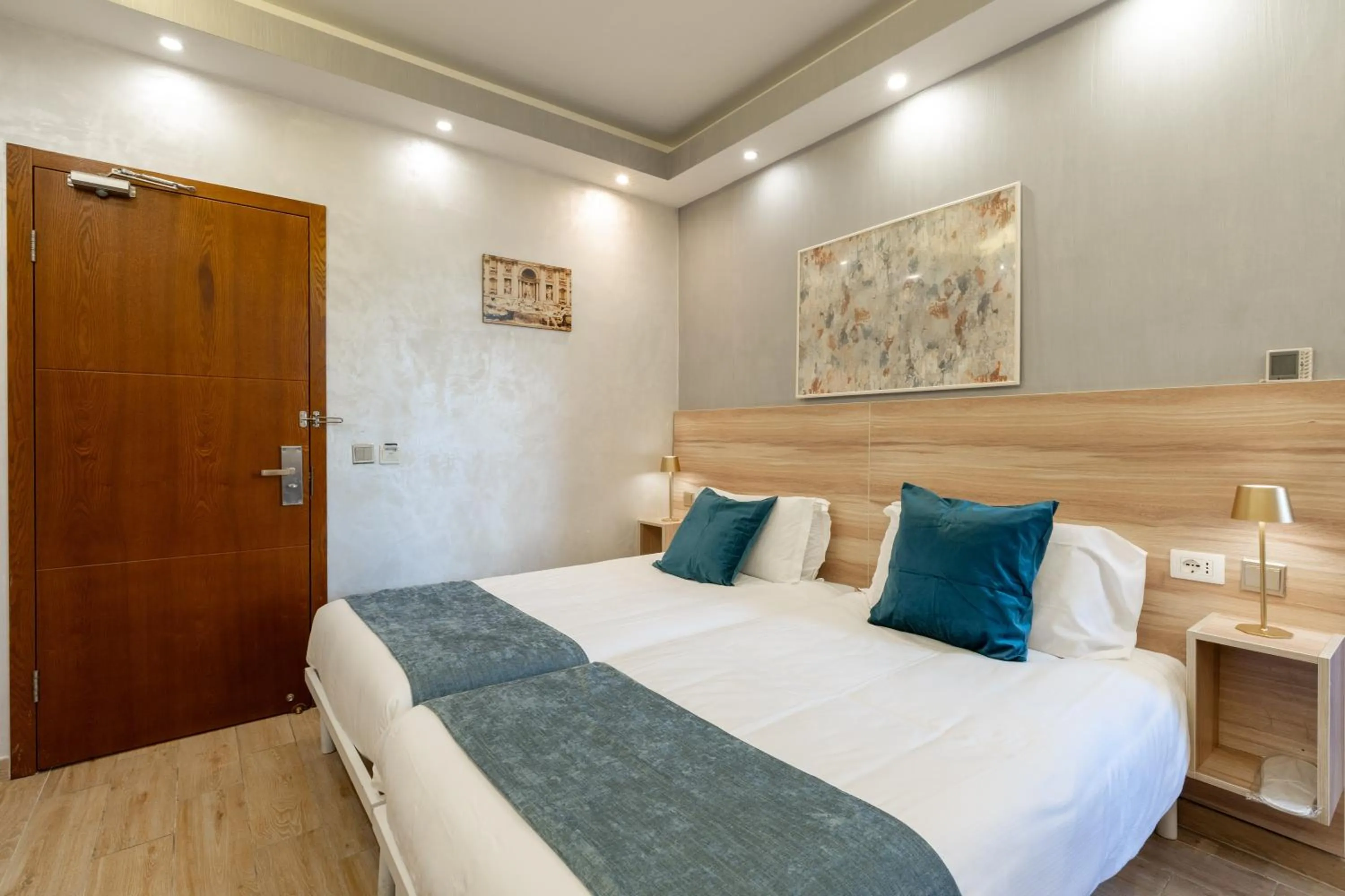 Bed in Rome Love Hotel