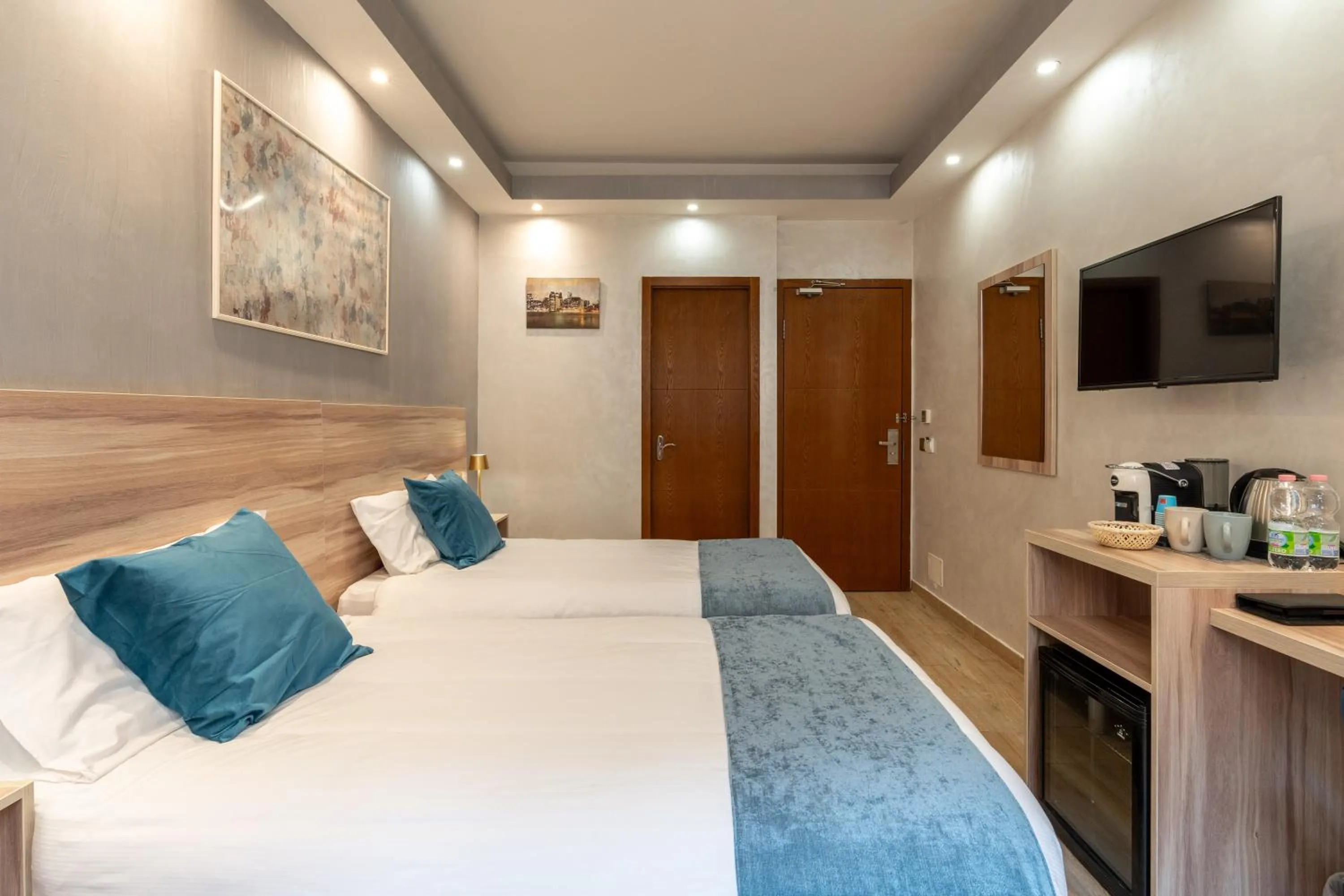 Bed in Rome Love Hotel