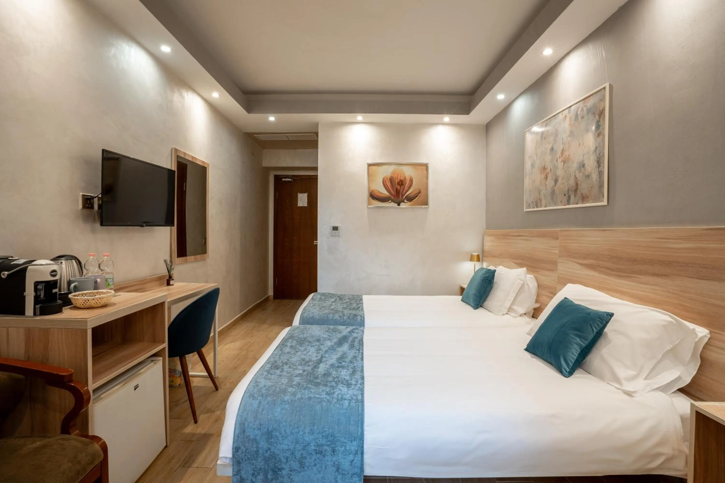 Bed in Rome Love Hotel