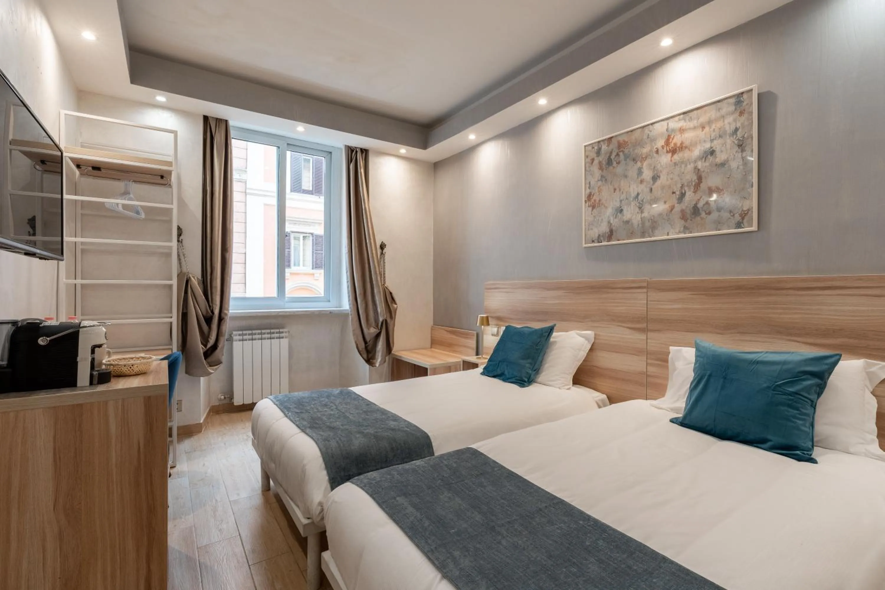 Bed in Rome Love Hotel