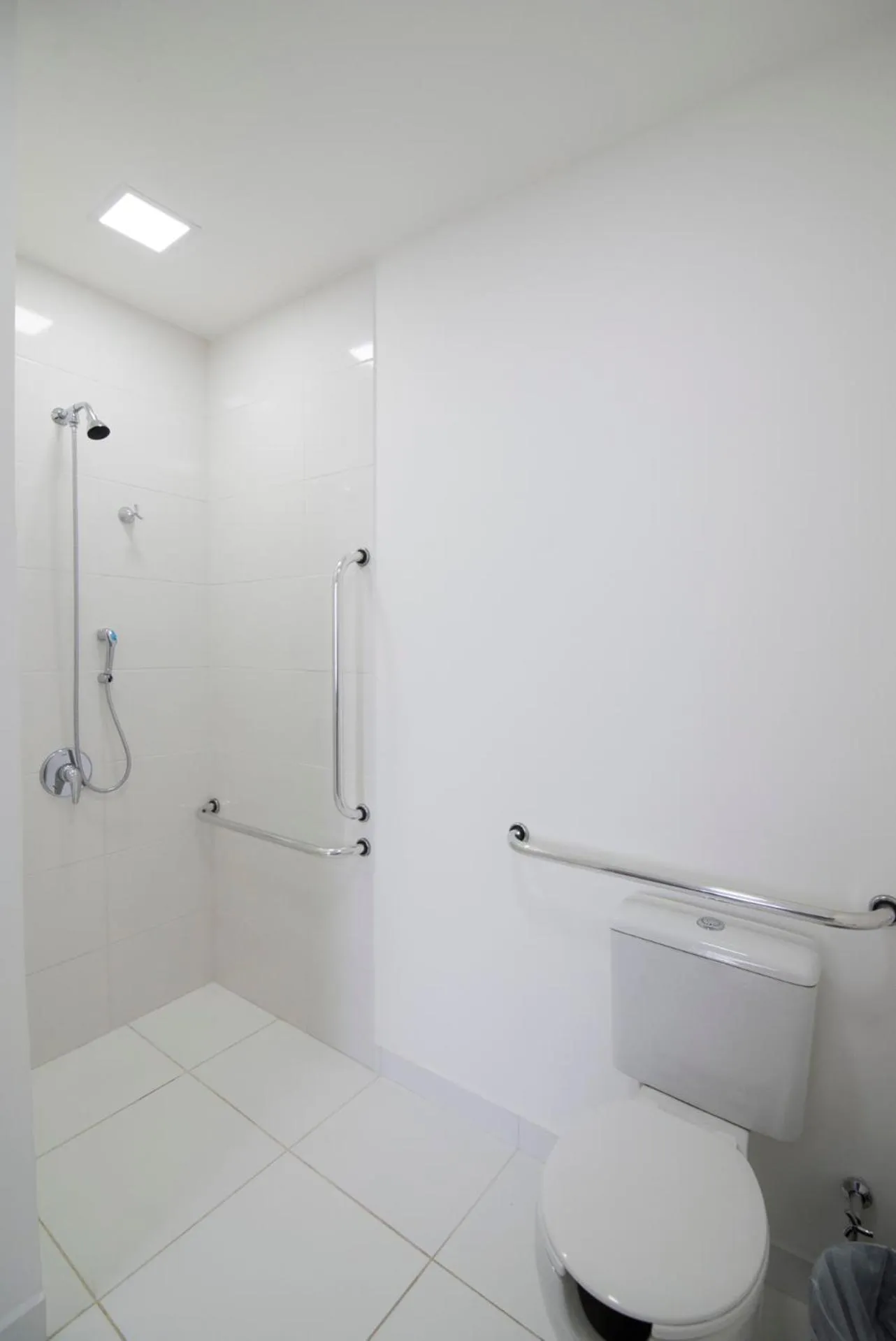 Bathroom in Hotel H2 Congonhas