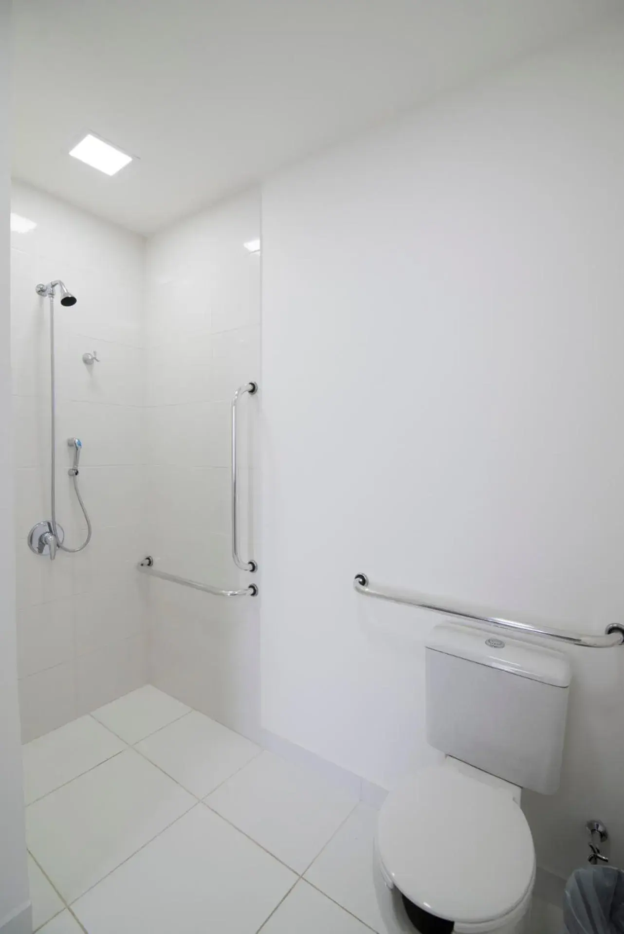 Double Room - single occupancy - Disability Access in Hotel H2 Congonhas Double Room - single occupancy - Disability Access in Hotel H2 Congonhas