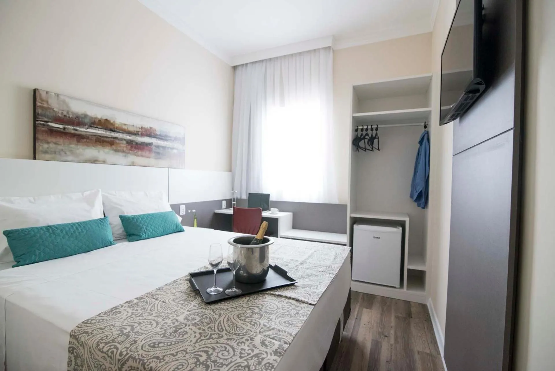 Bedroom, Bed in Hotel H2 Congonhas