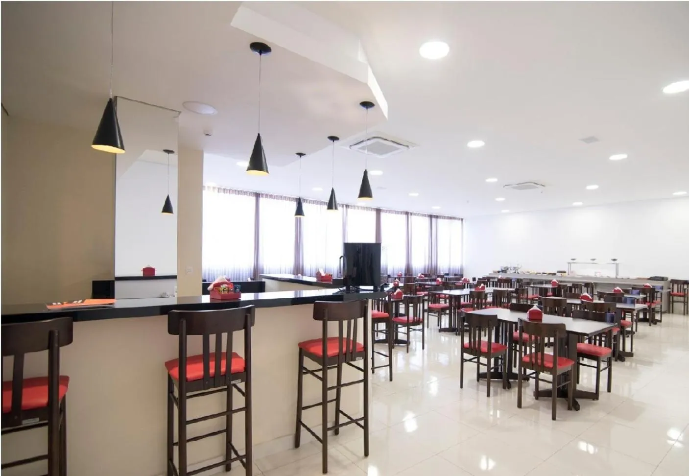 Restaurant/places to eat in Hotel H2 Congonhas