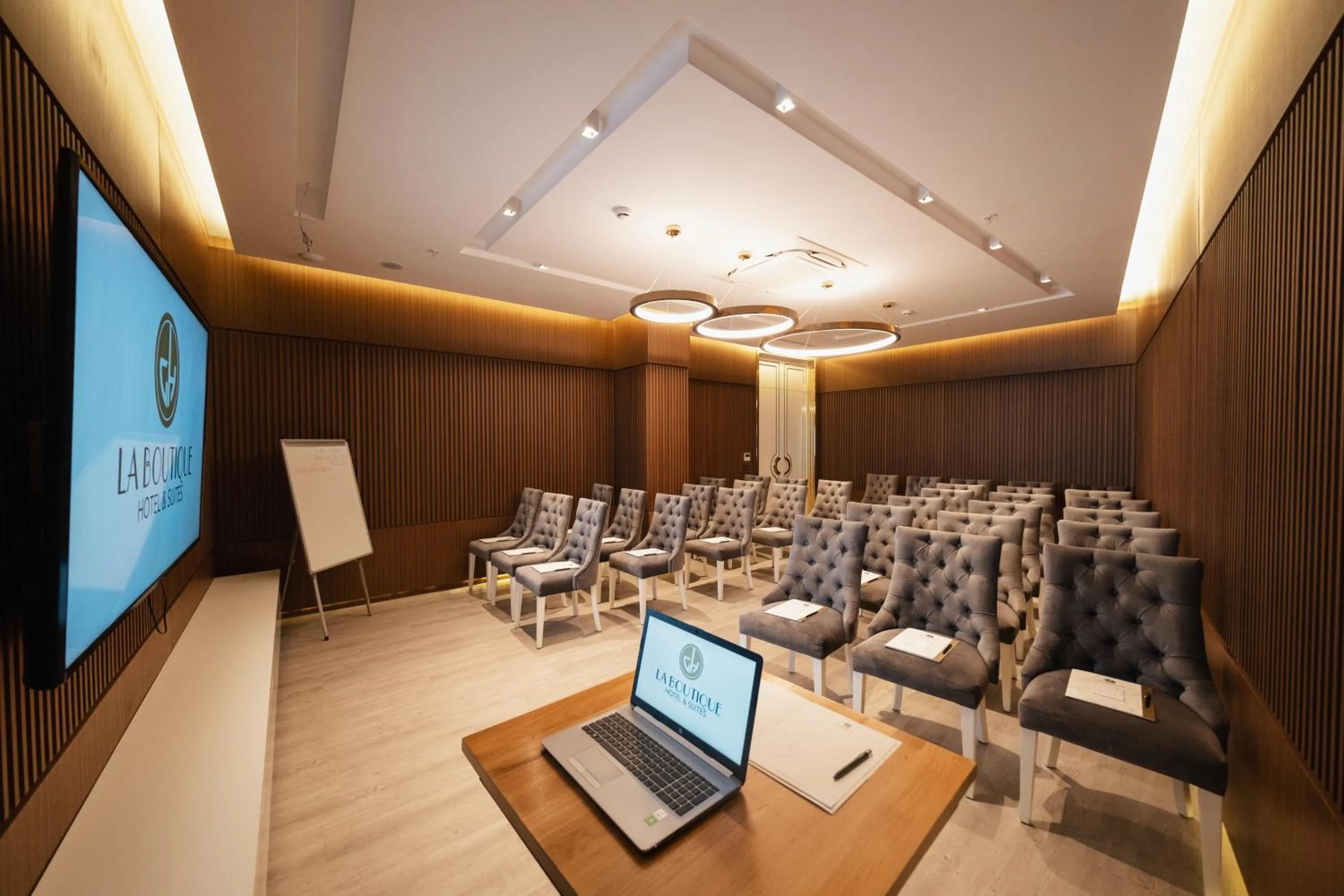 TV and multimedia in La Boutique Hotel & Suites - Adults Only