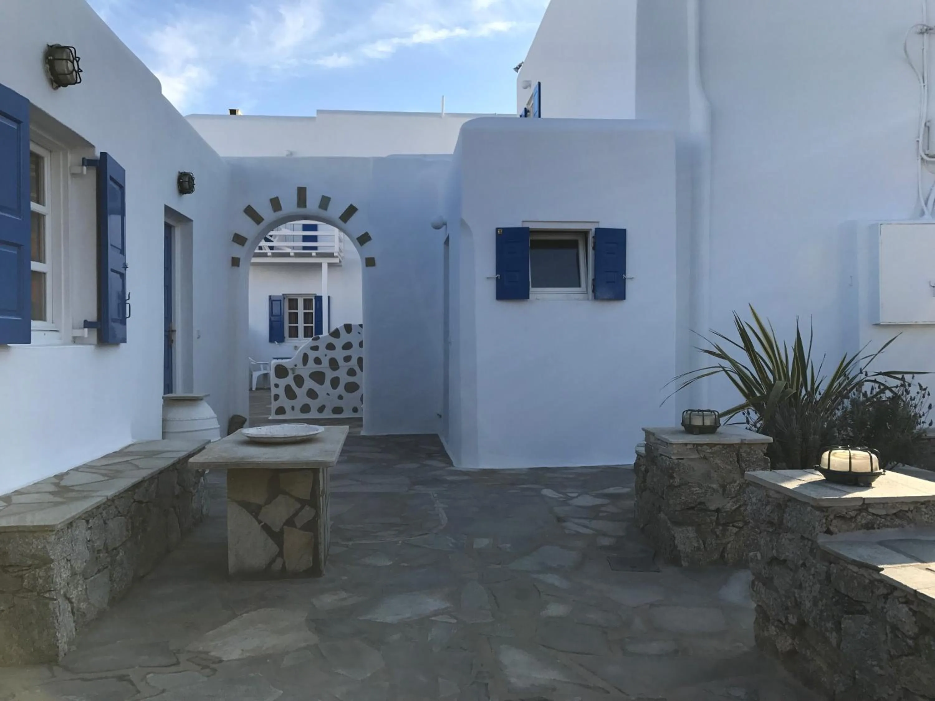 Anemos Hotel & Apartments