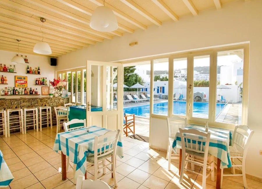 Lounge or bar in Anemos Hotel & Apartments