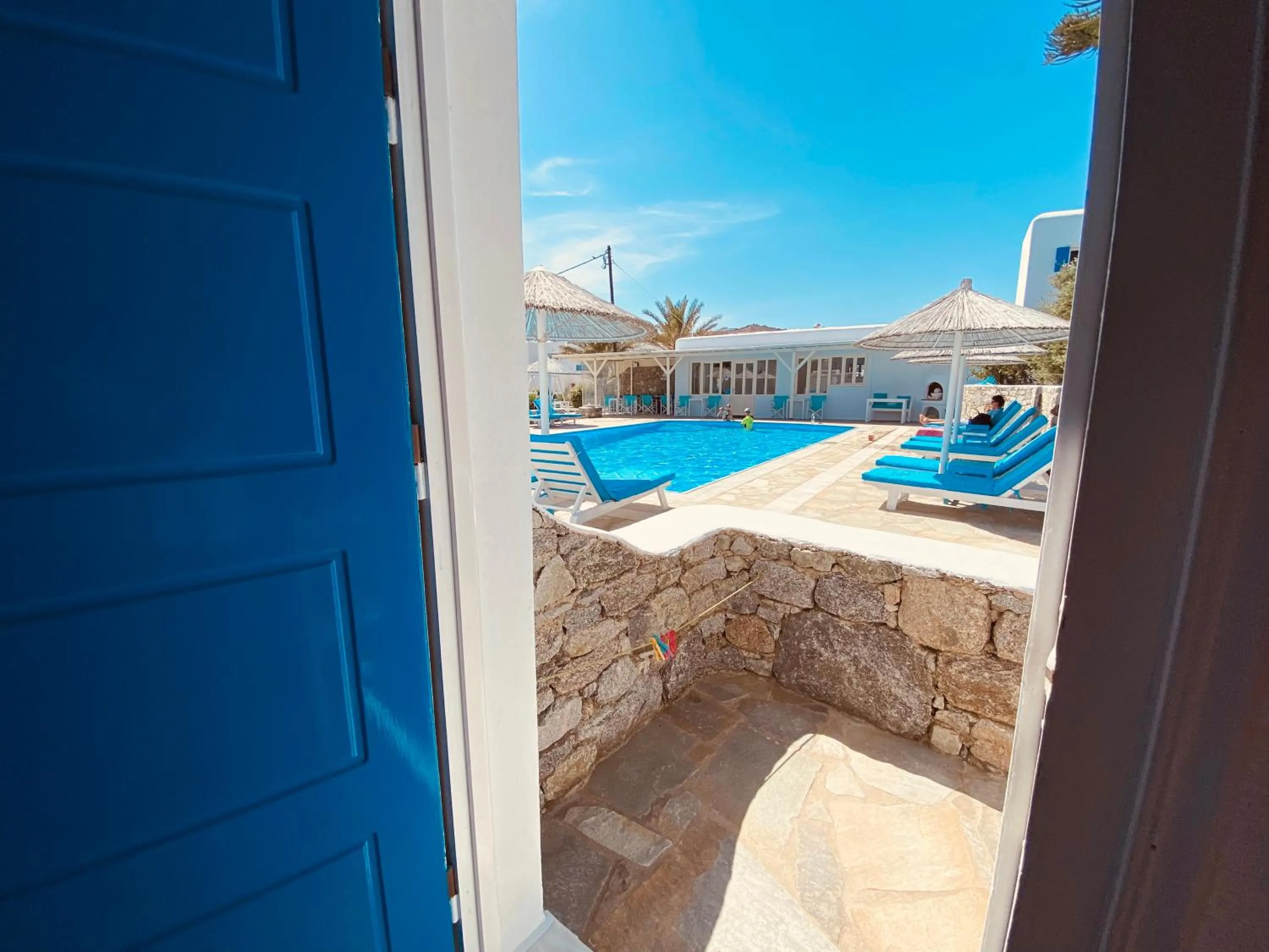 Anemos Hotel & Apartments