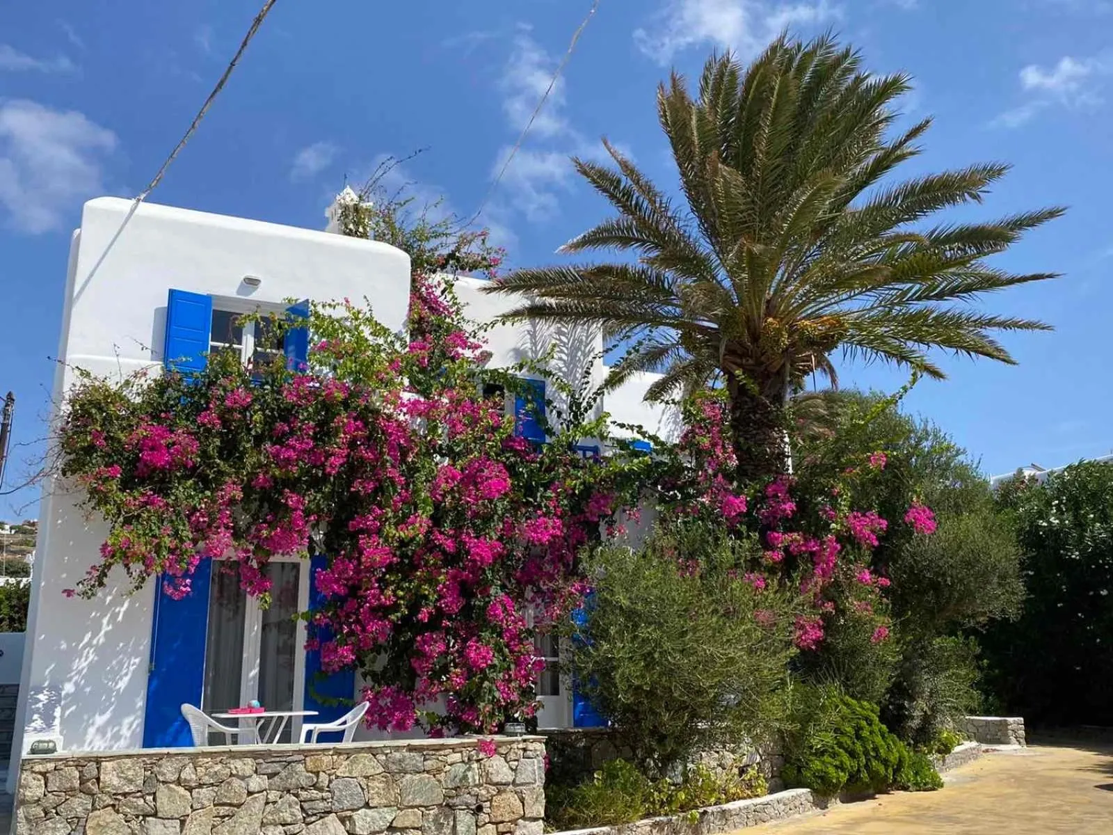 Anemos Hotel & Apartments