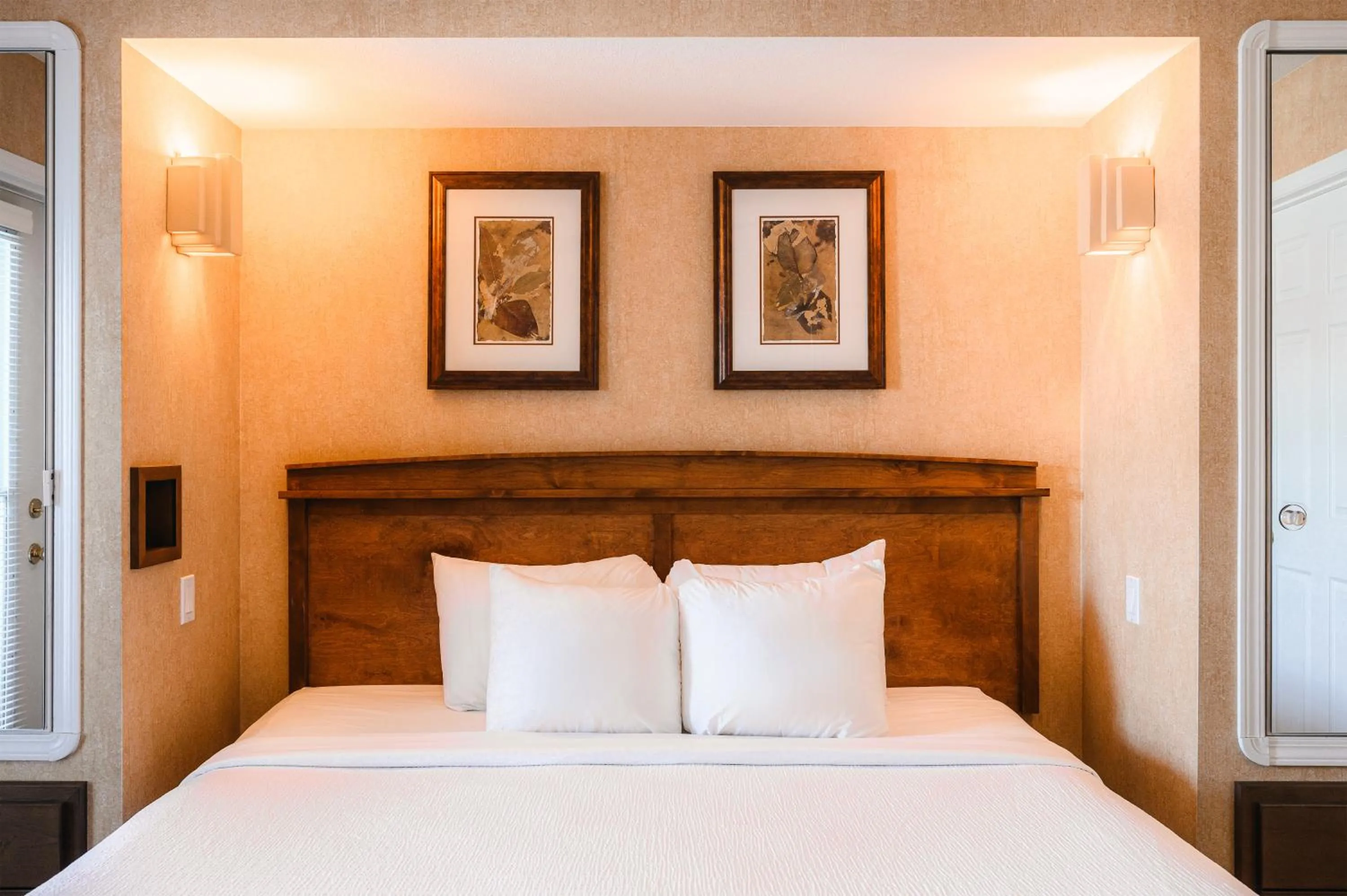 Bed in Mountain View Resort and Suites at Fairmont Hot Springs