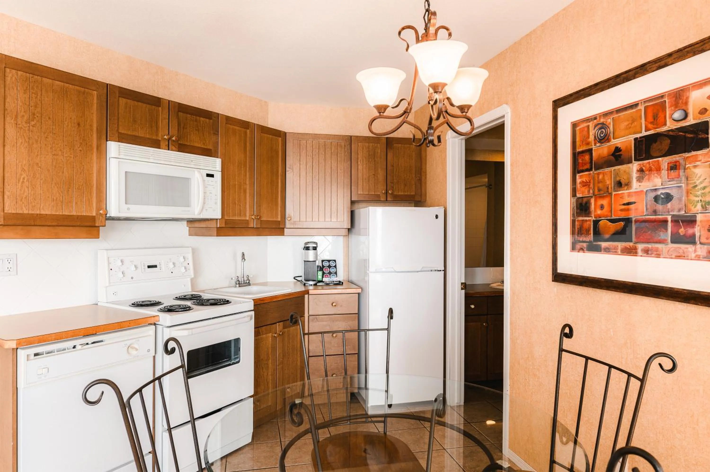 Mountain View Resort and Suites at Fairmont Hot Springs