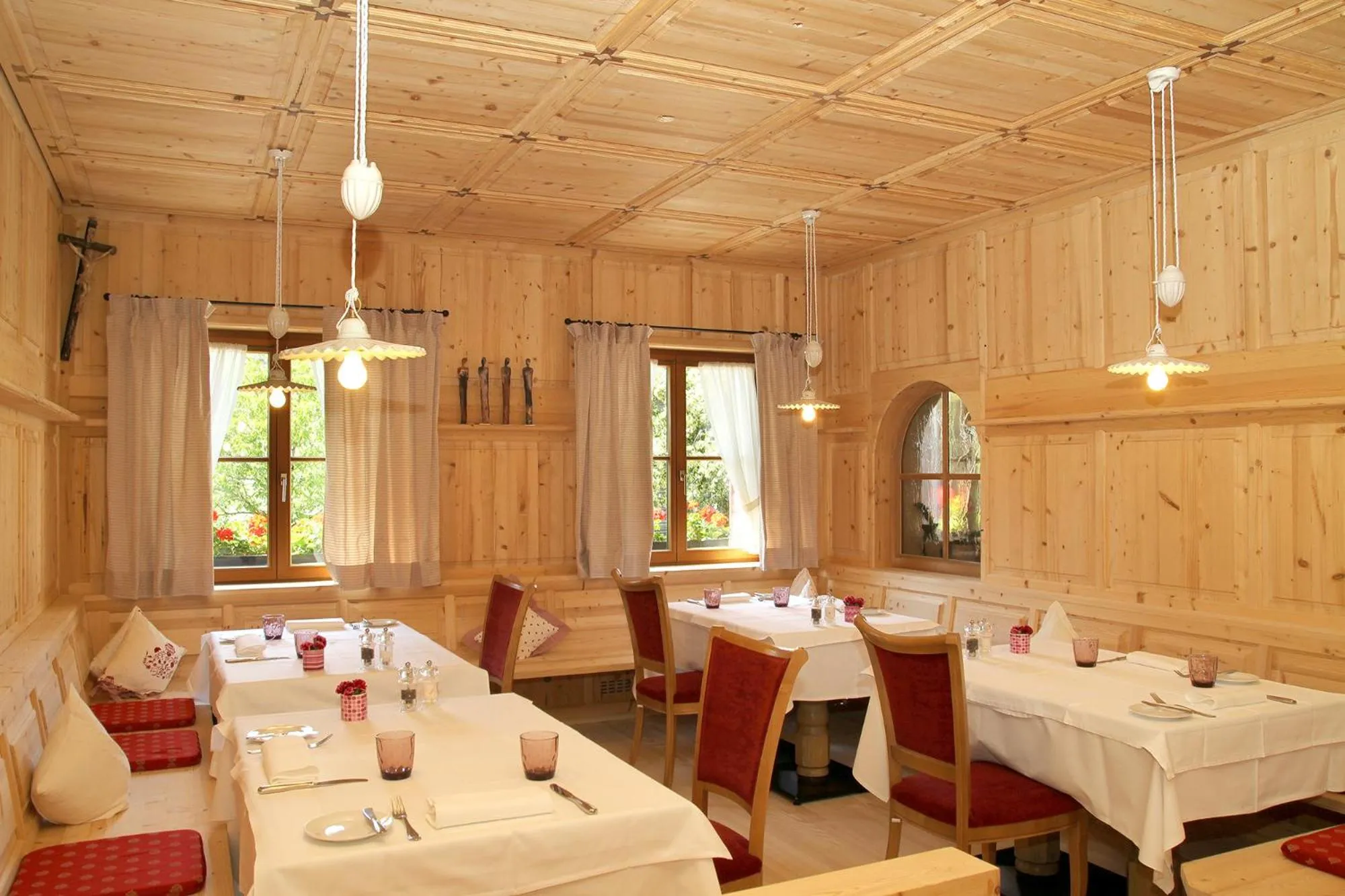 Restaurant/places to eat in Hotel Krone Langenegg