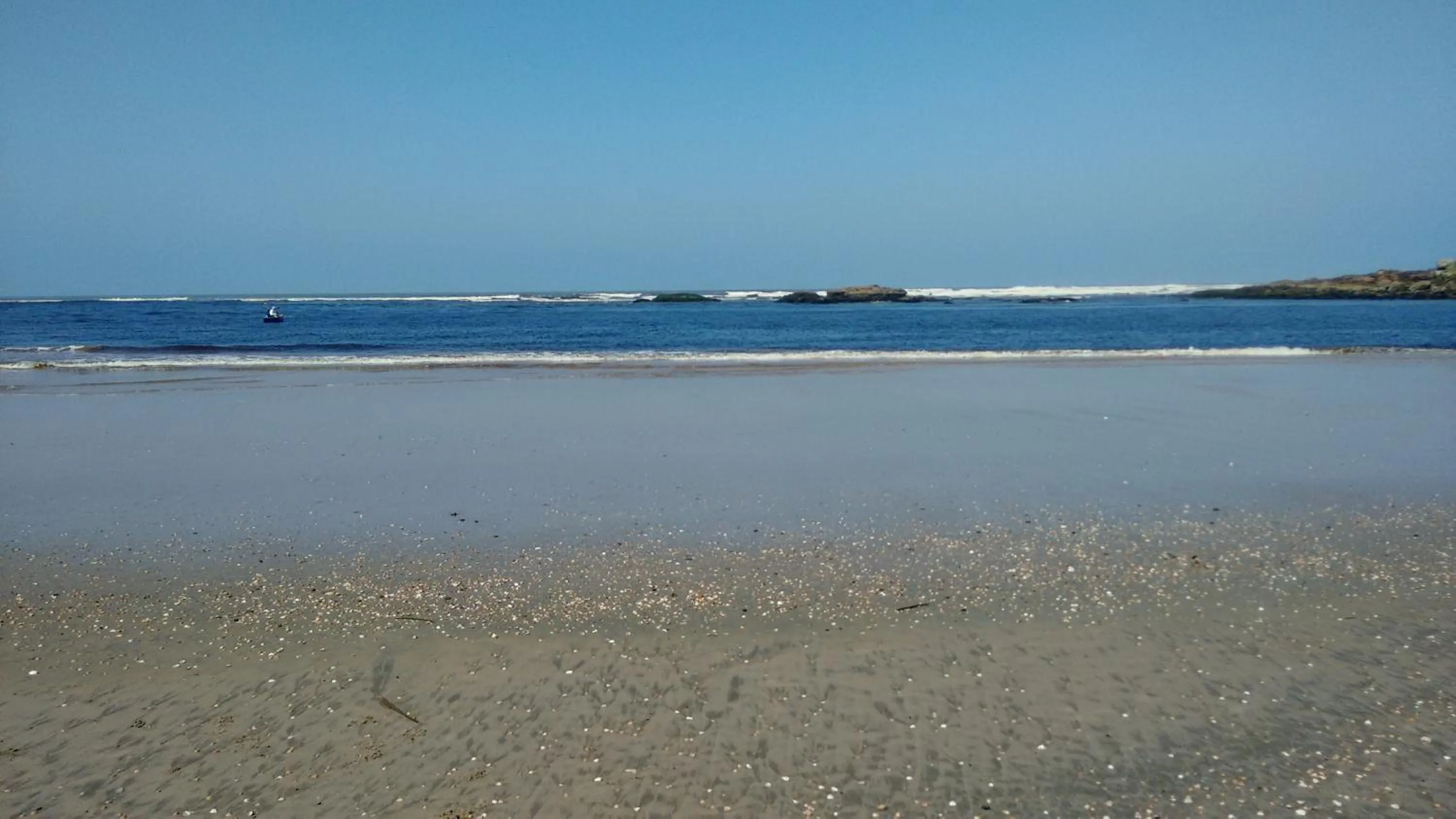 CASA - FRENTE PARA O MAR