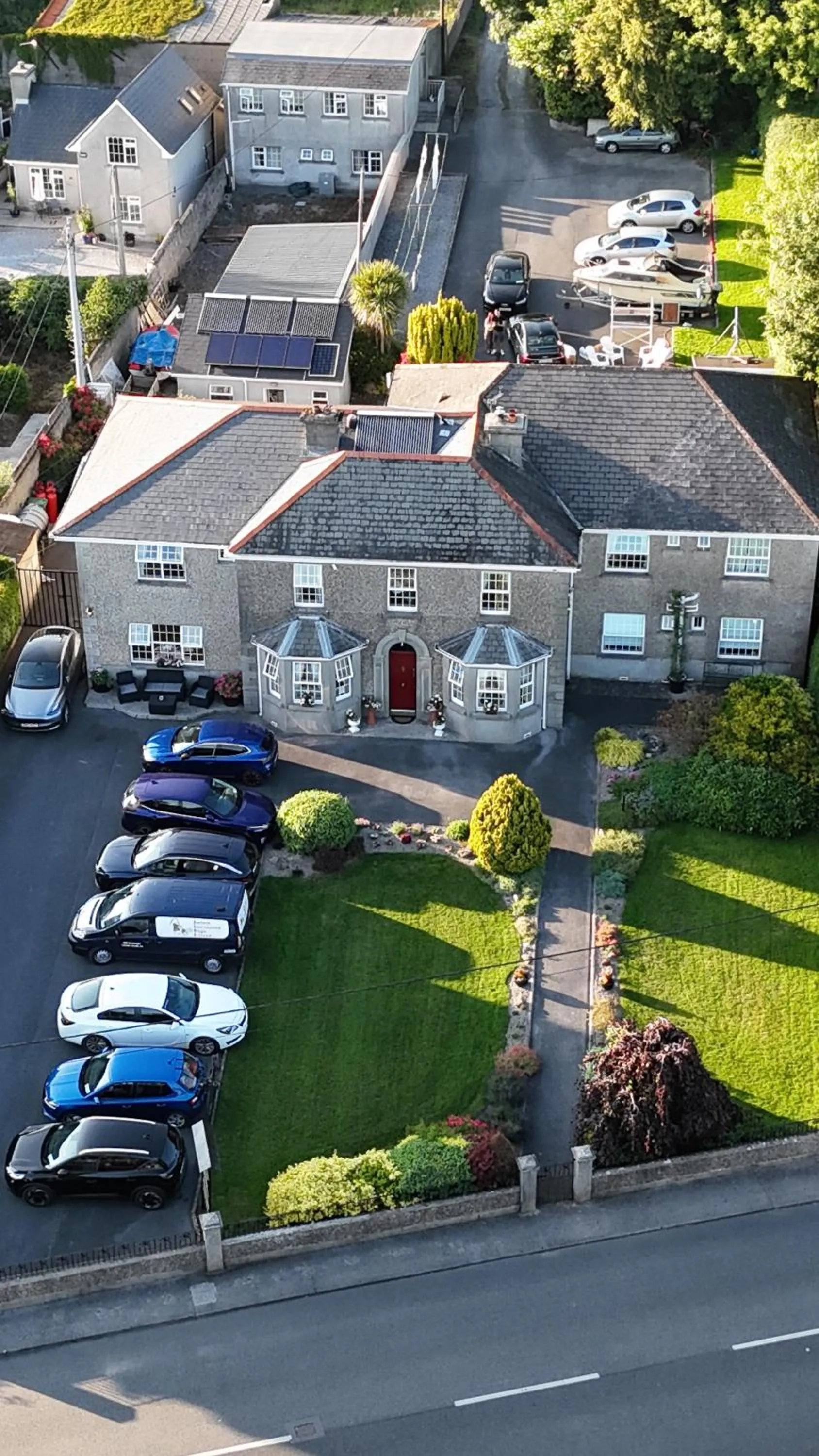 Property building in Shannonside House N37HF67