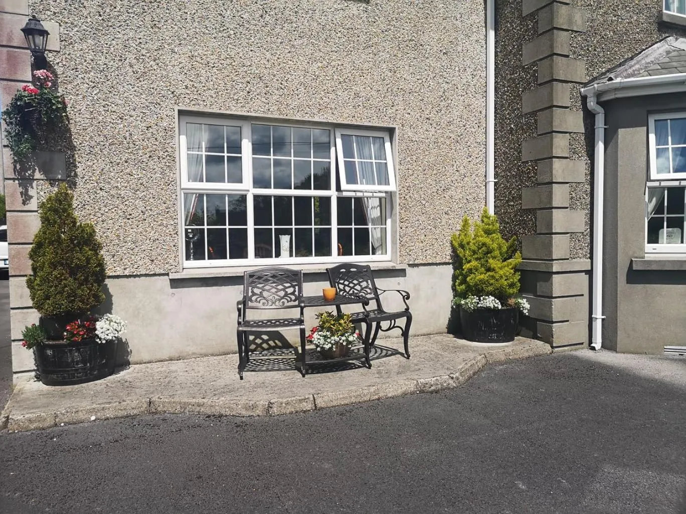 Patio in Shannonside House N37HF67