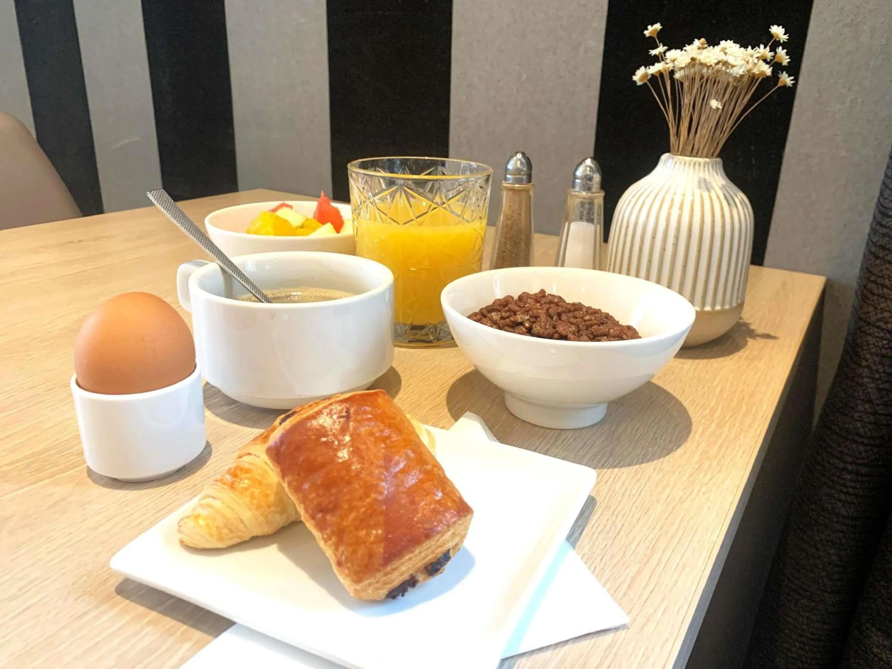 Breakfast in ibis Styles Rouen Nord-Barentin