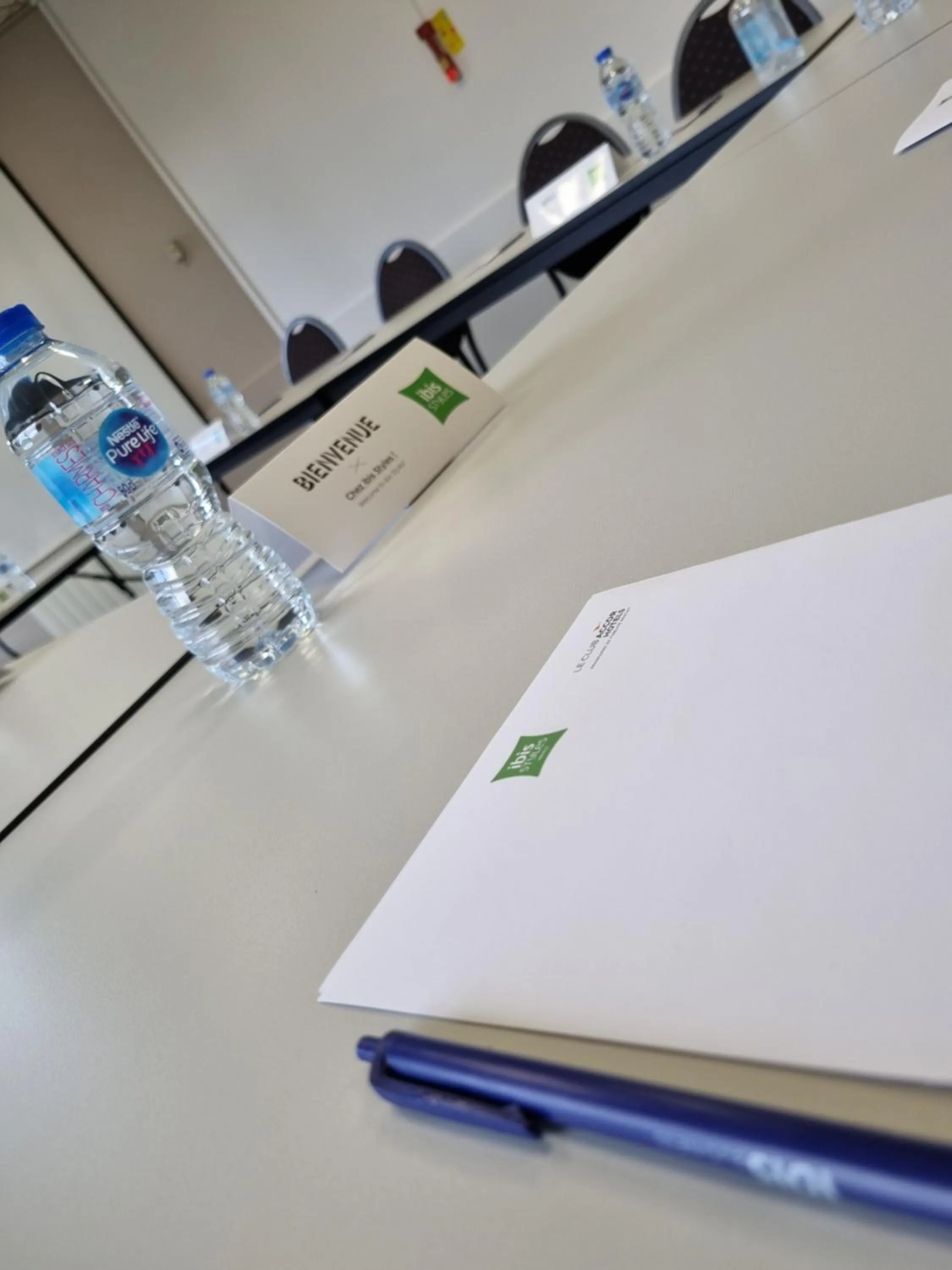 Meeting/conference room in ibis Styles Rouen Nord-Barentin