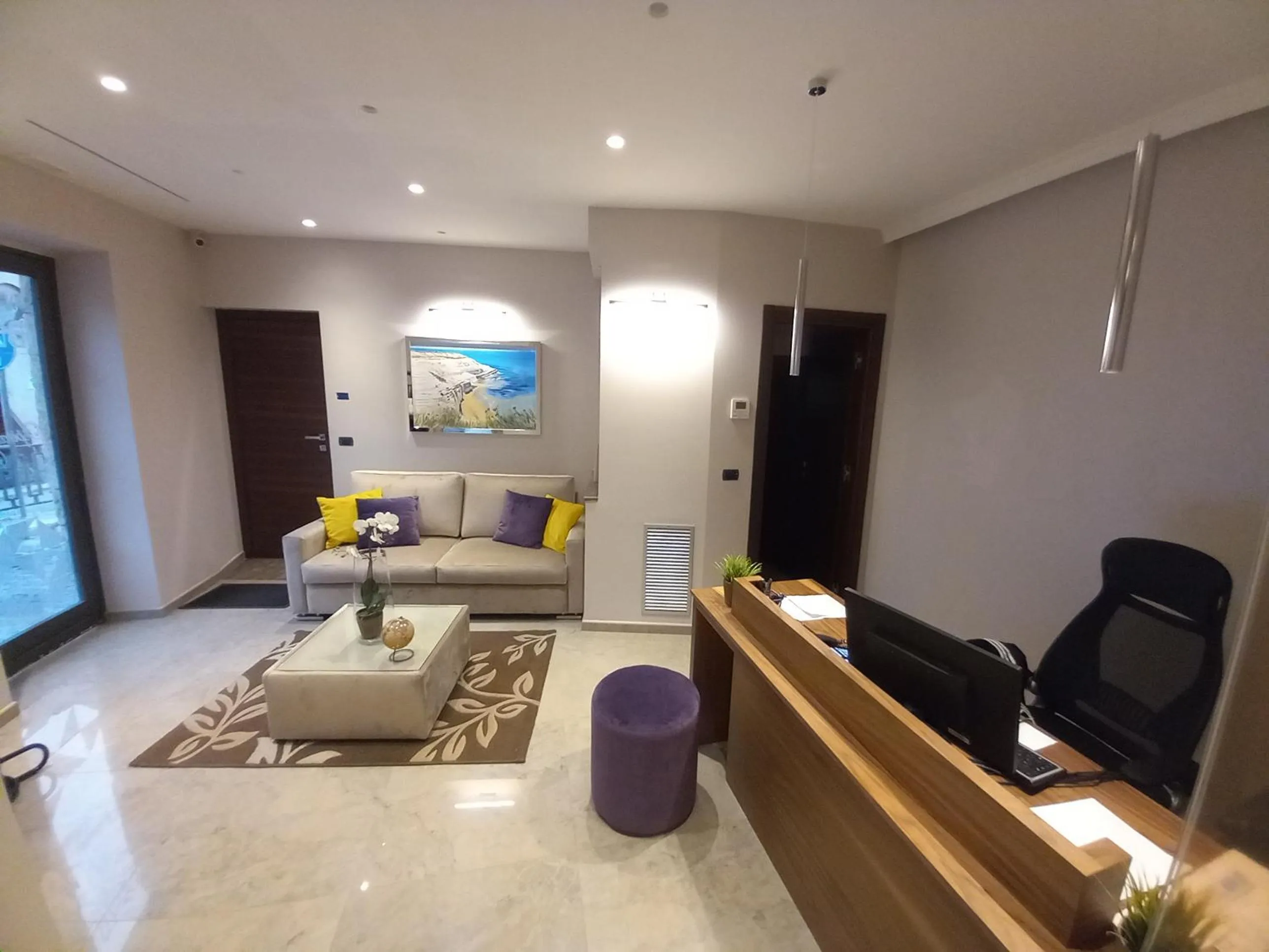 Lobby or reception in Beatus Suites And Rooms B&B