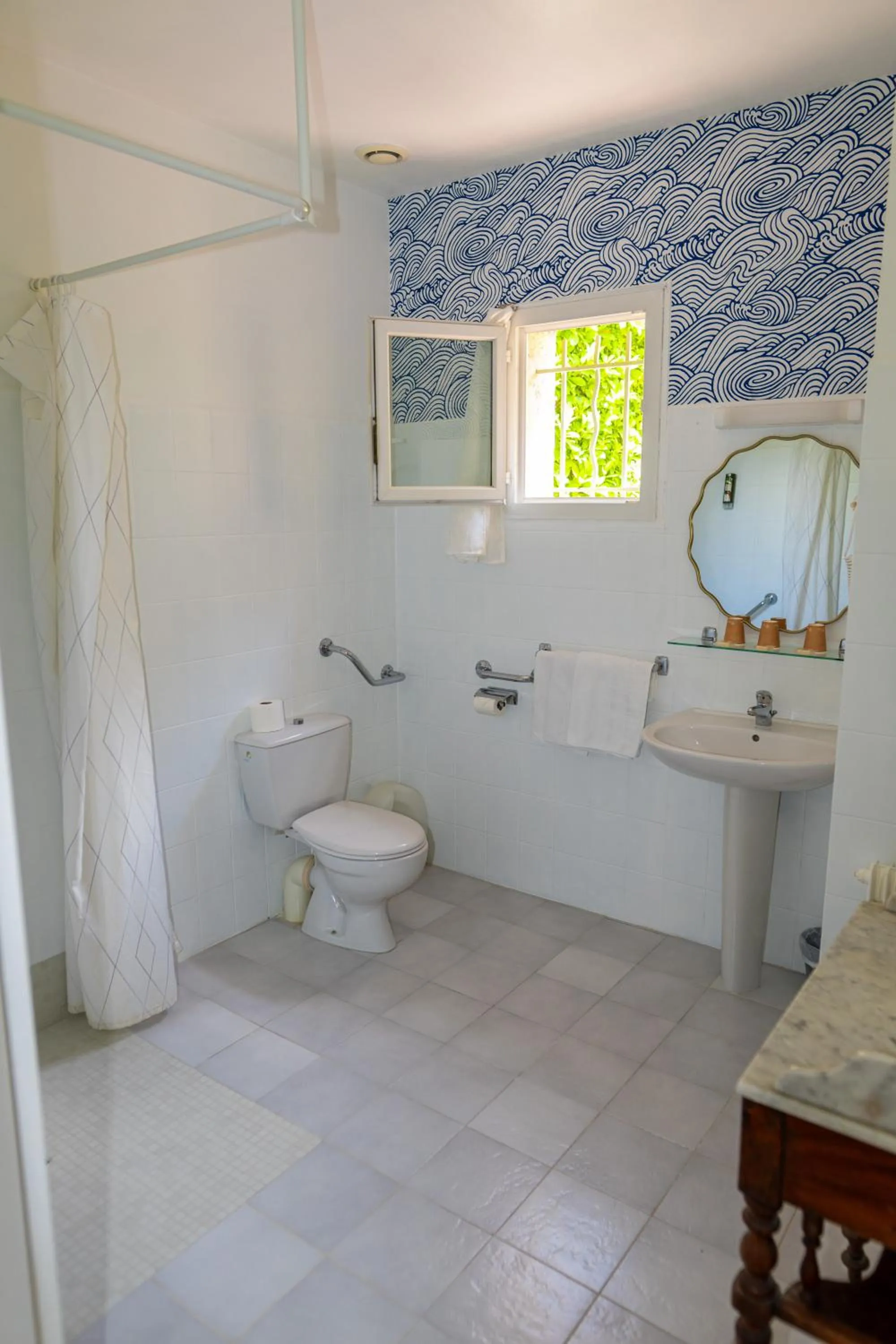 Bathroom in Hotel Les Oliviers