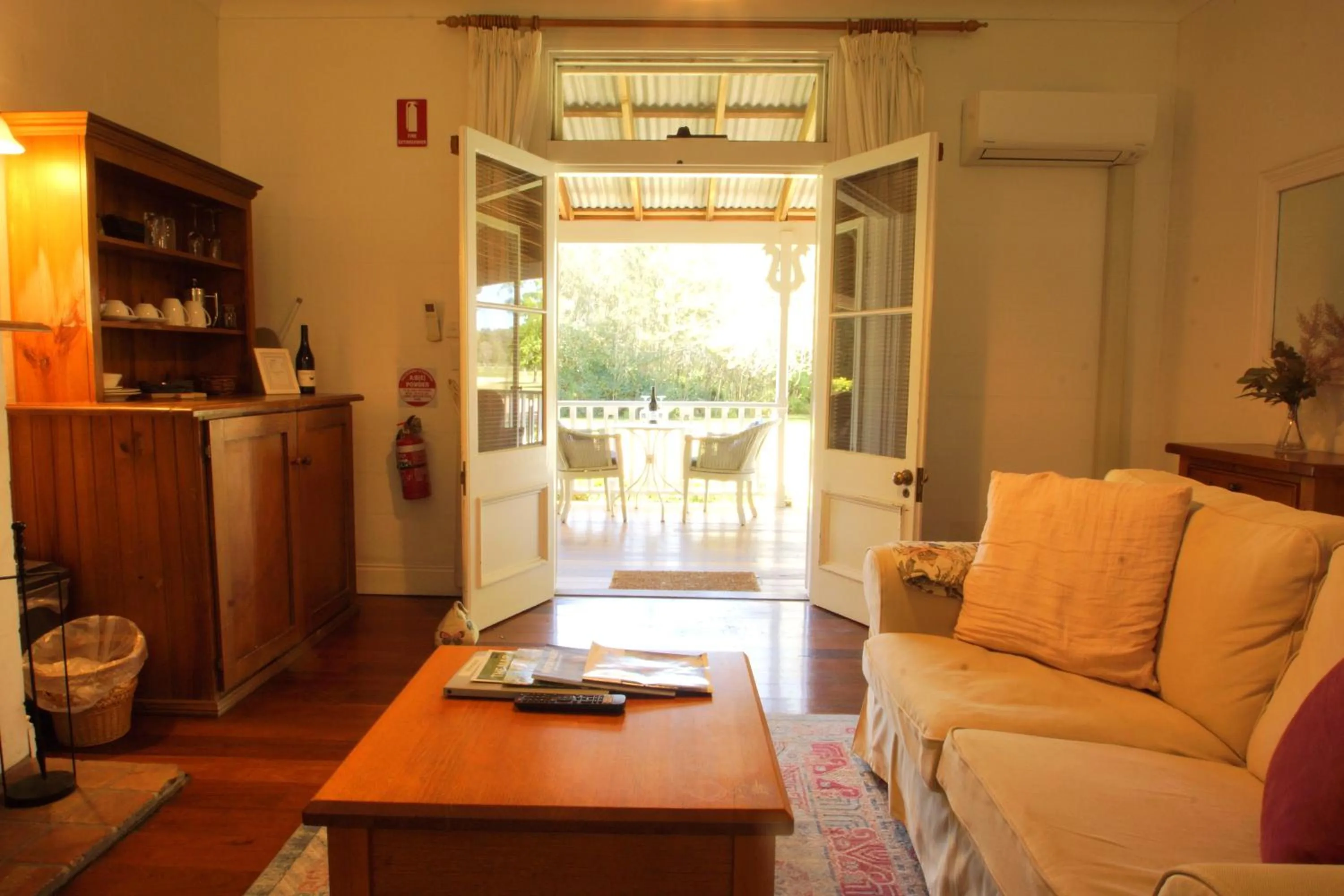 Living room in The Carriages Boutique Hotel and Vineyard