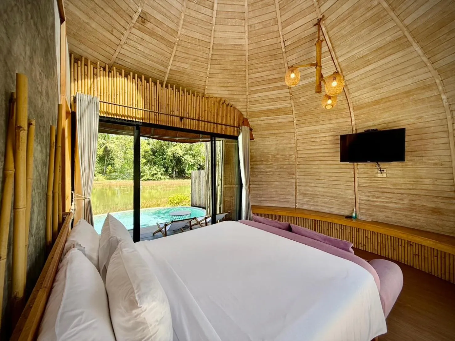 Bed in Awana Villa Resort Yaonoi - SHA Extra Plus