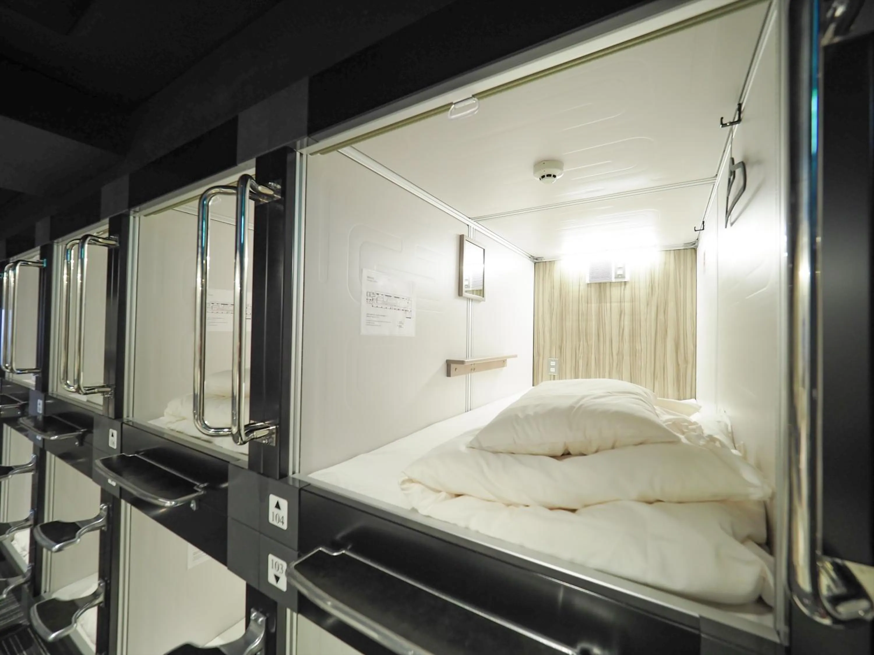 Bedroom, Bed in LEO YU Capsule Hotel Nishifunabashi