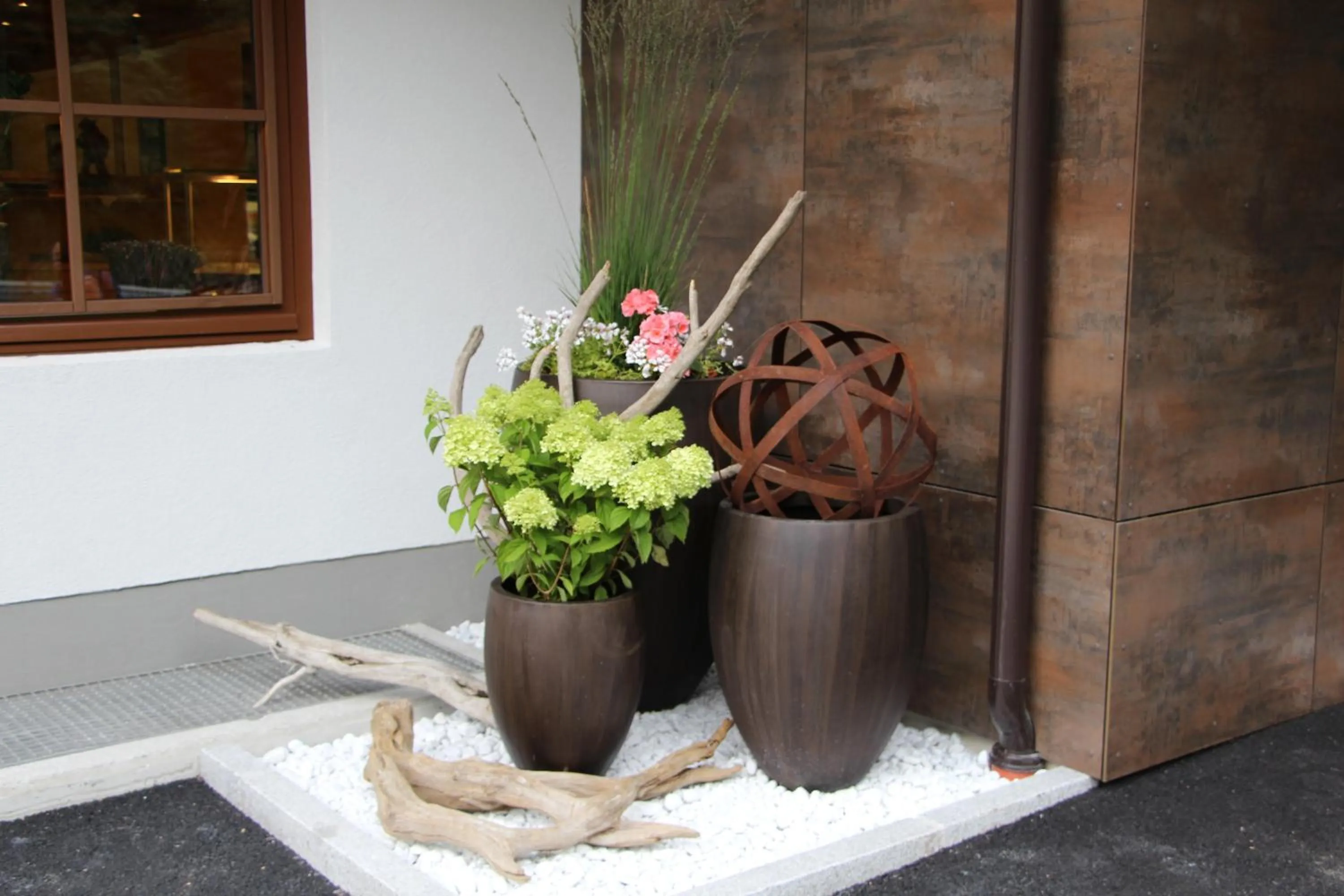 Facade/entrance in Hotel Burgschrofn