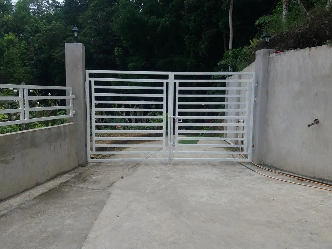 Facade/entrance in Villa Feliza