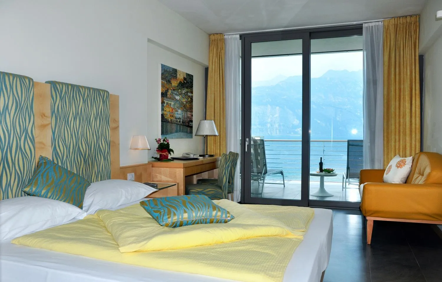 Bed in Beach Hotel Du Lac Malcesine