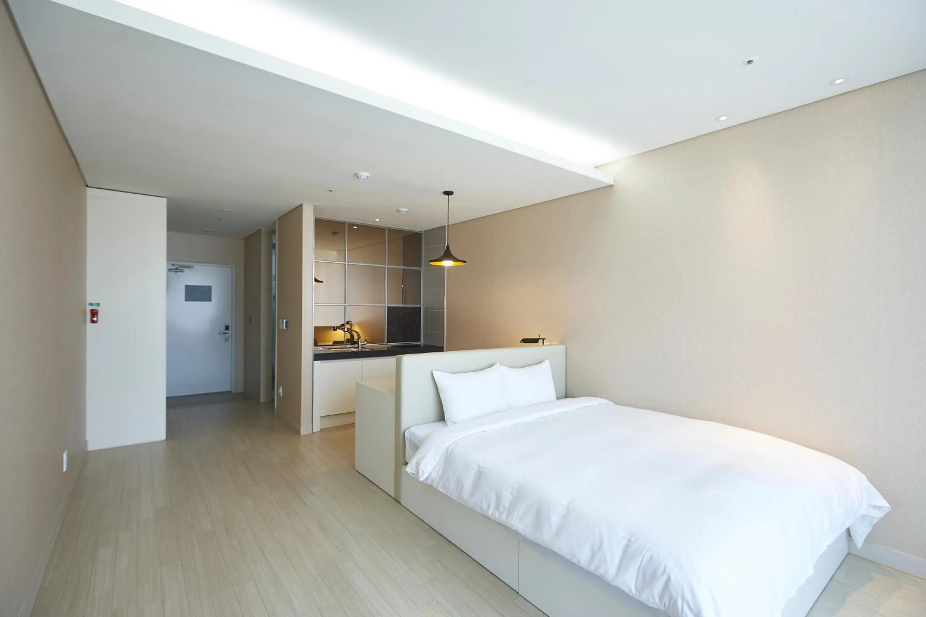 Bed in Pyeongchang The White Hotel