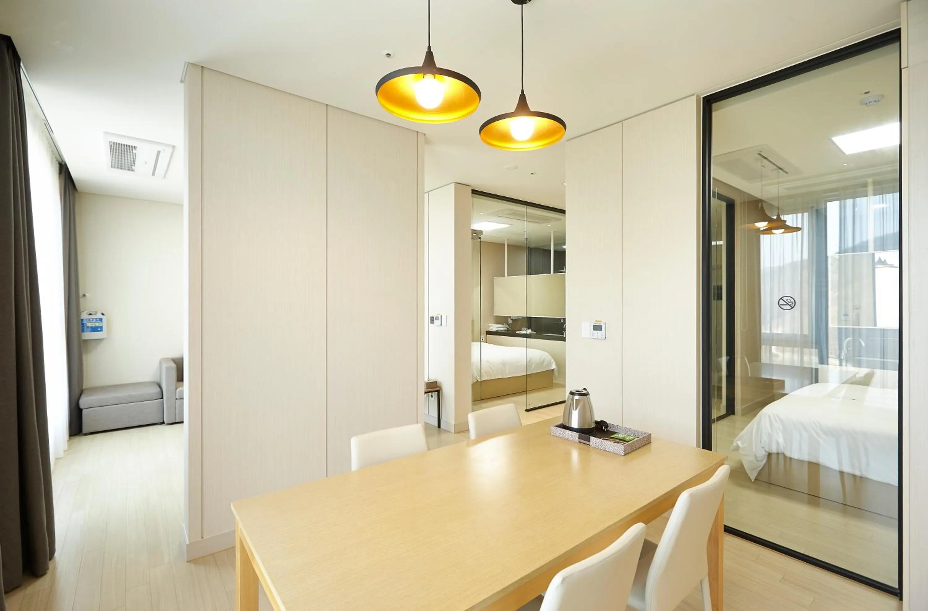 Bed in Pyeongchang The White Hotel