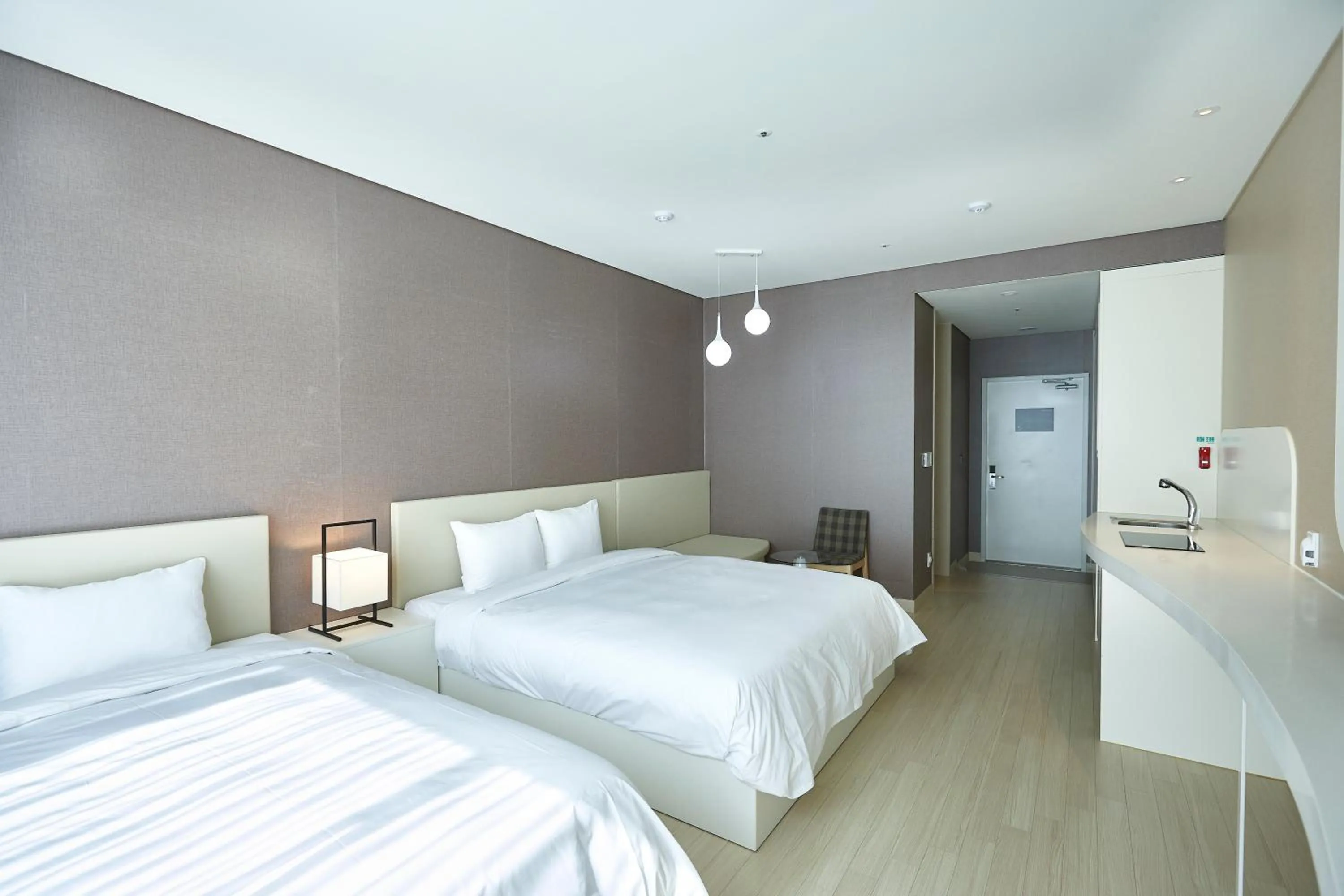 Bed in Pyeongchang The White Hotel