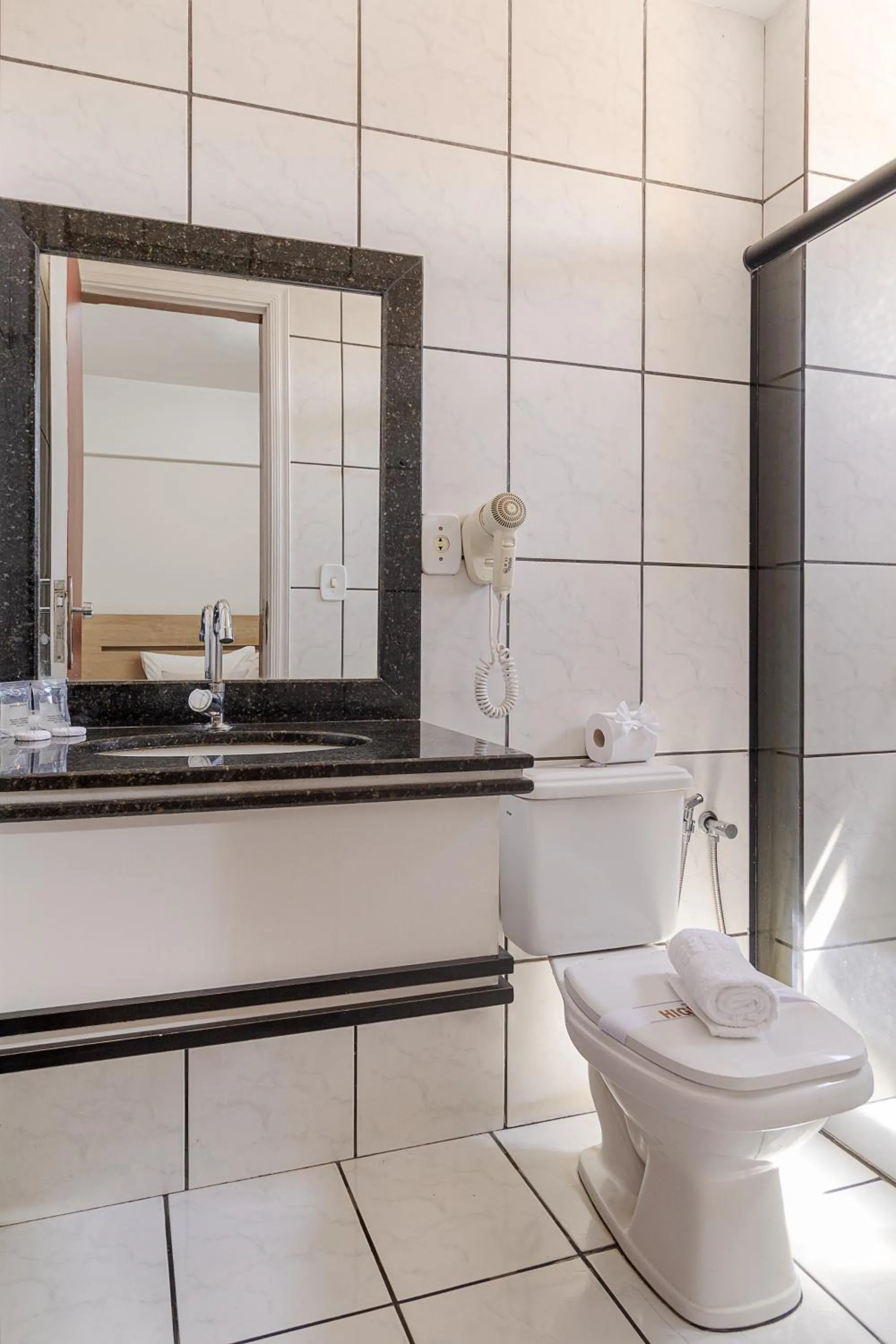 Bathroom in Havana Palace Hotel