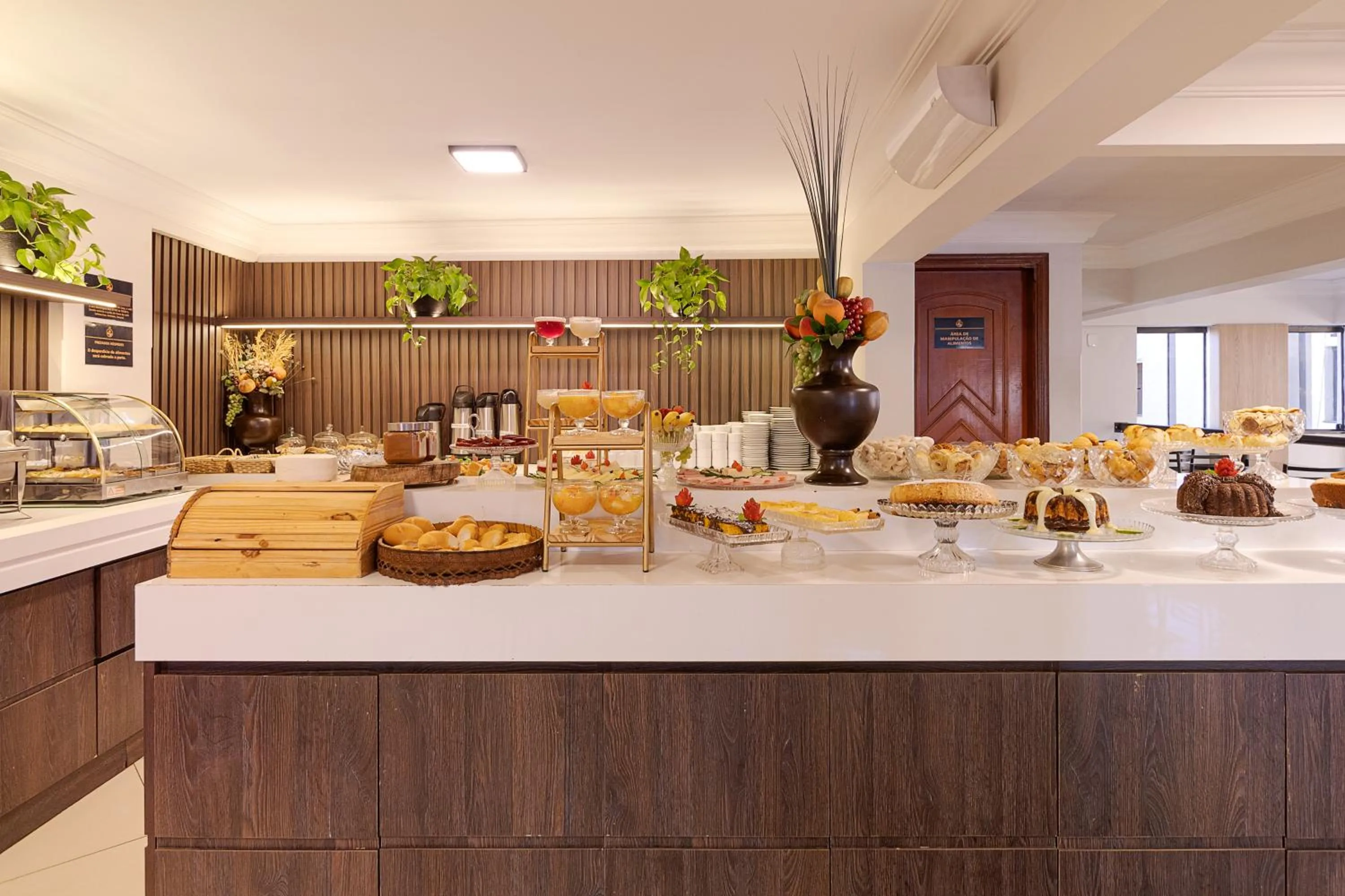 Breakfast in Havana Palace Hotel