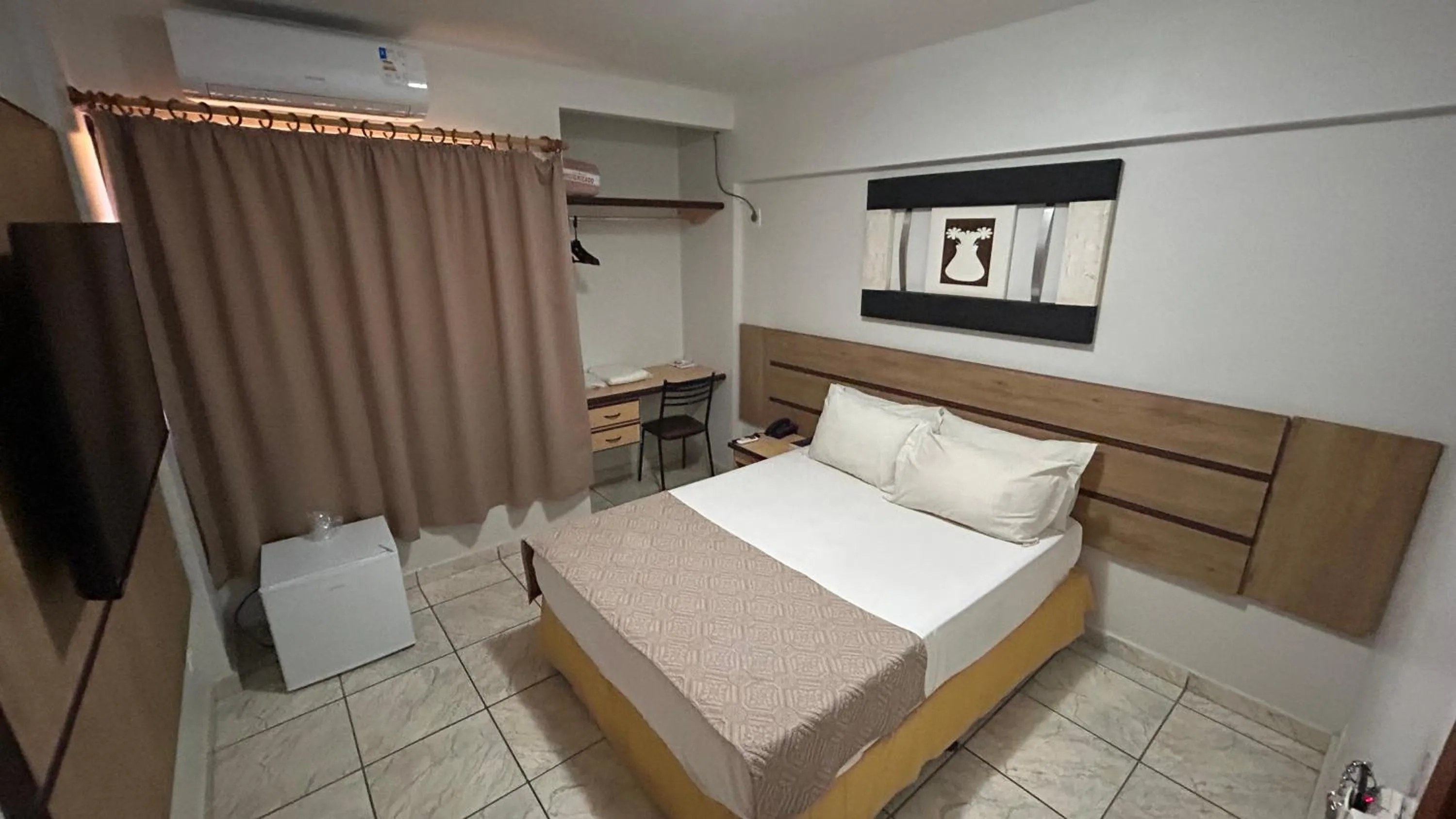 Bedroom, Bed in Havana Palace Hotel