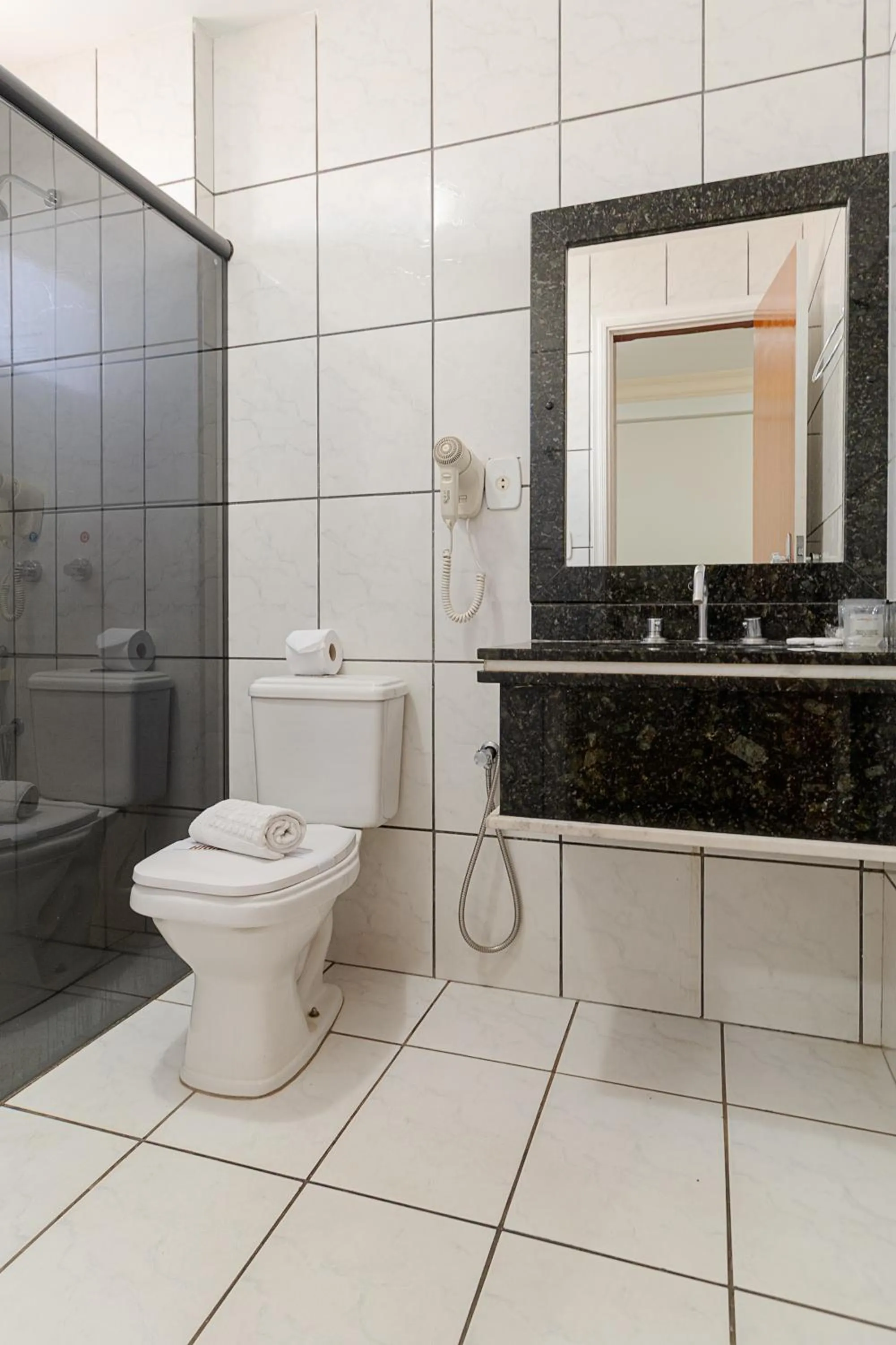 Bathroom in Havana Palace Hotel