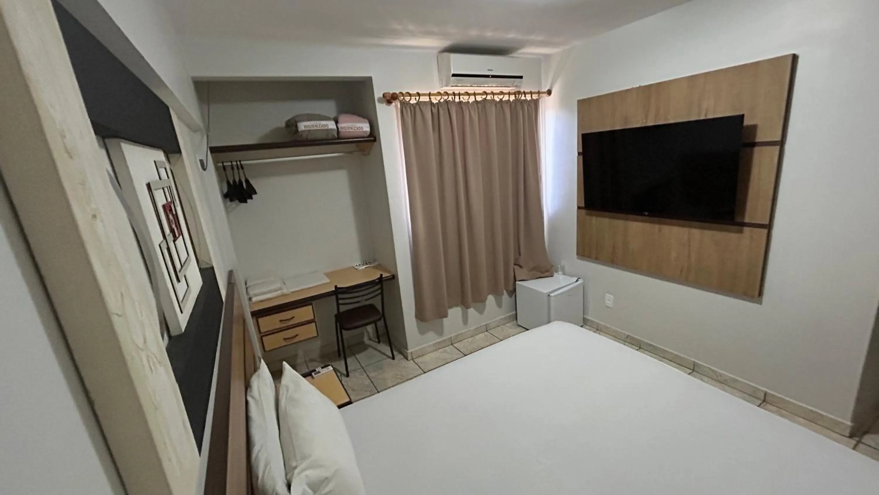 Bedroom, Bed in Havana Palace Hotel