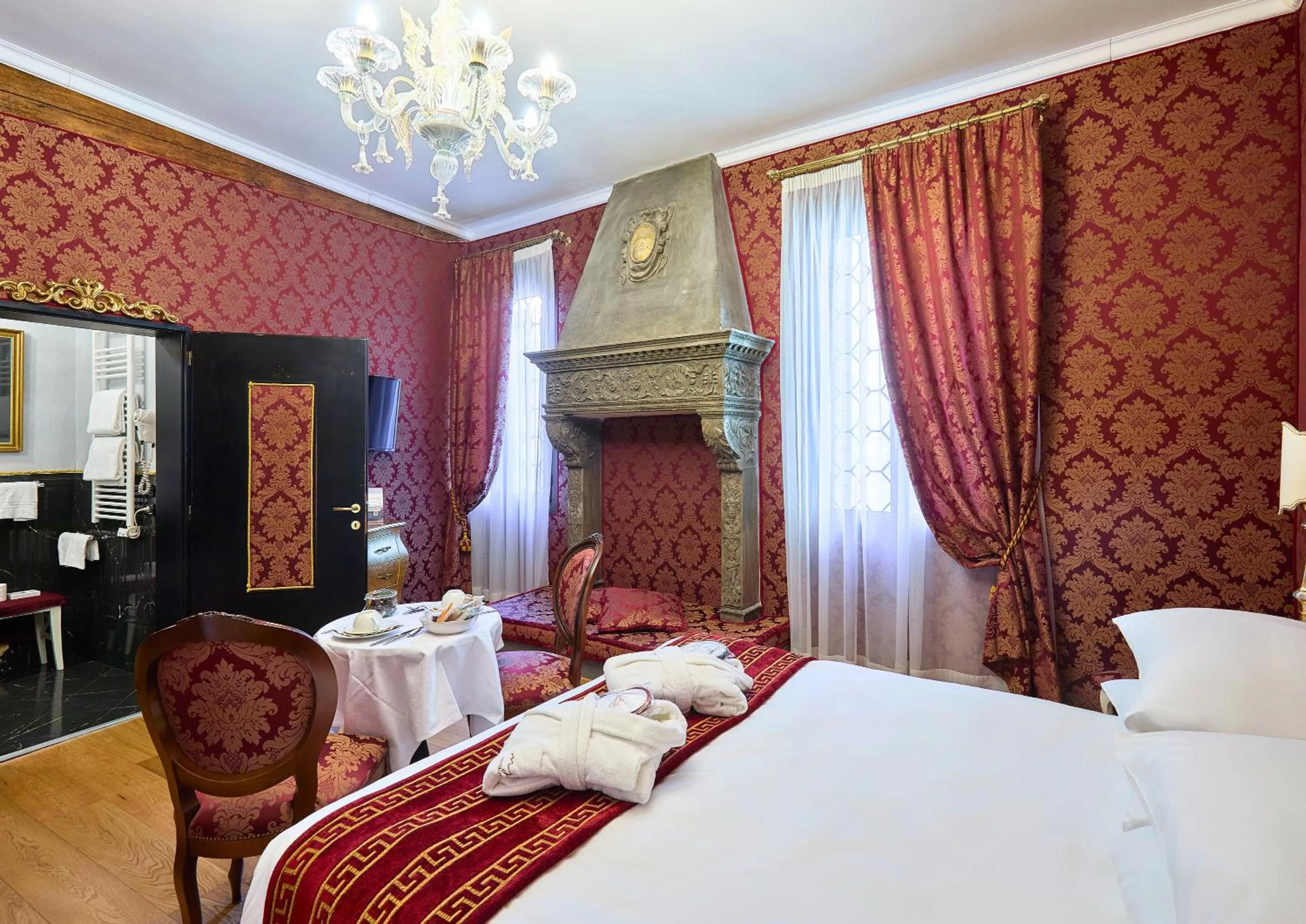 Bedroom, Bed in Ai Cherubini