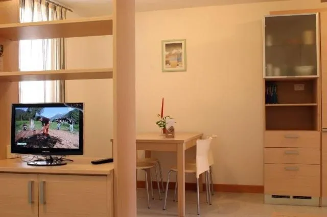 TV and multimedia in Hotel Ristorante Cigno - Camere and Aparthotel