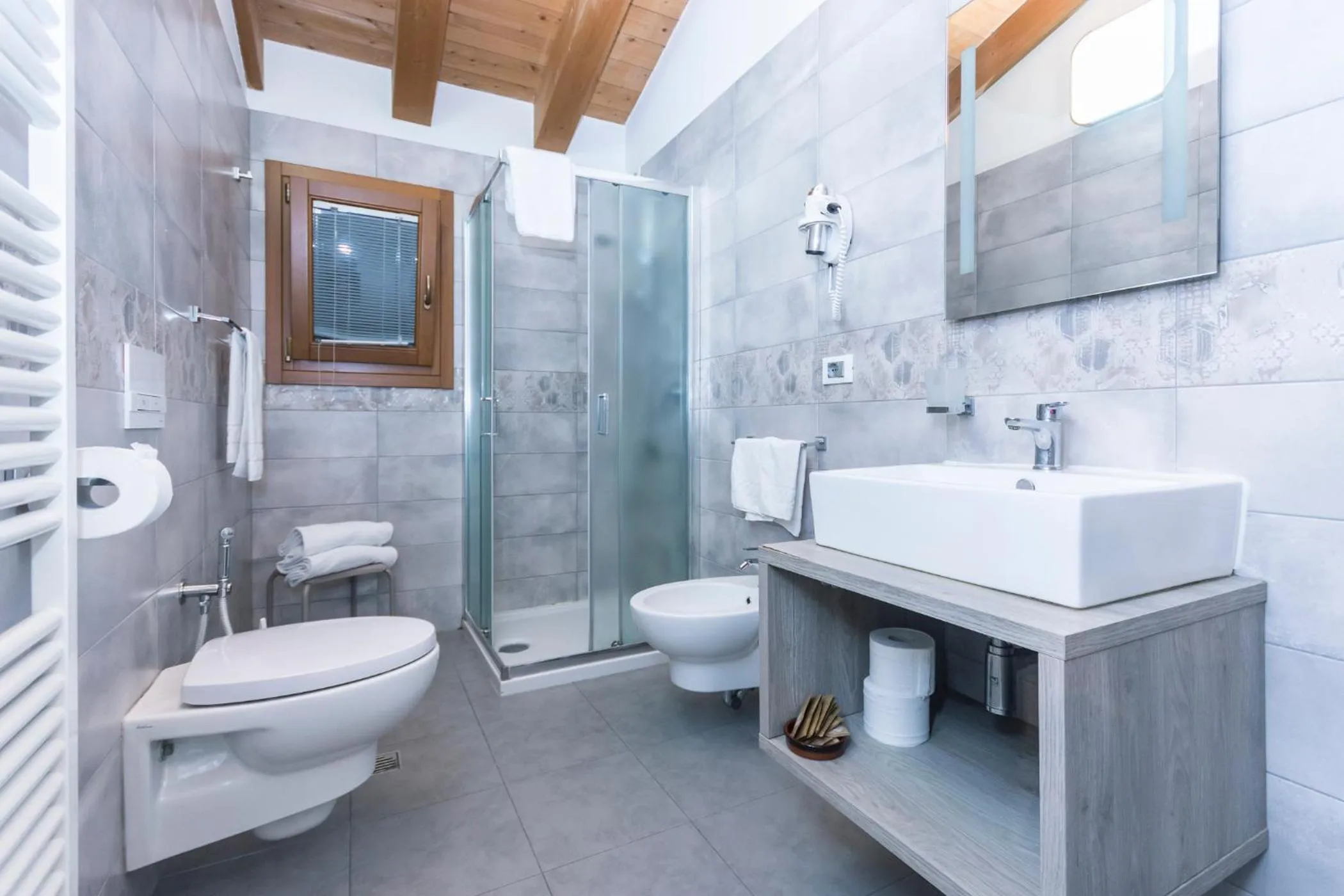 Hotel Ristorante Cigno - Camere and Aparthotel