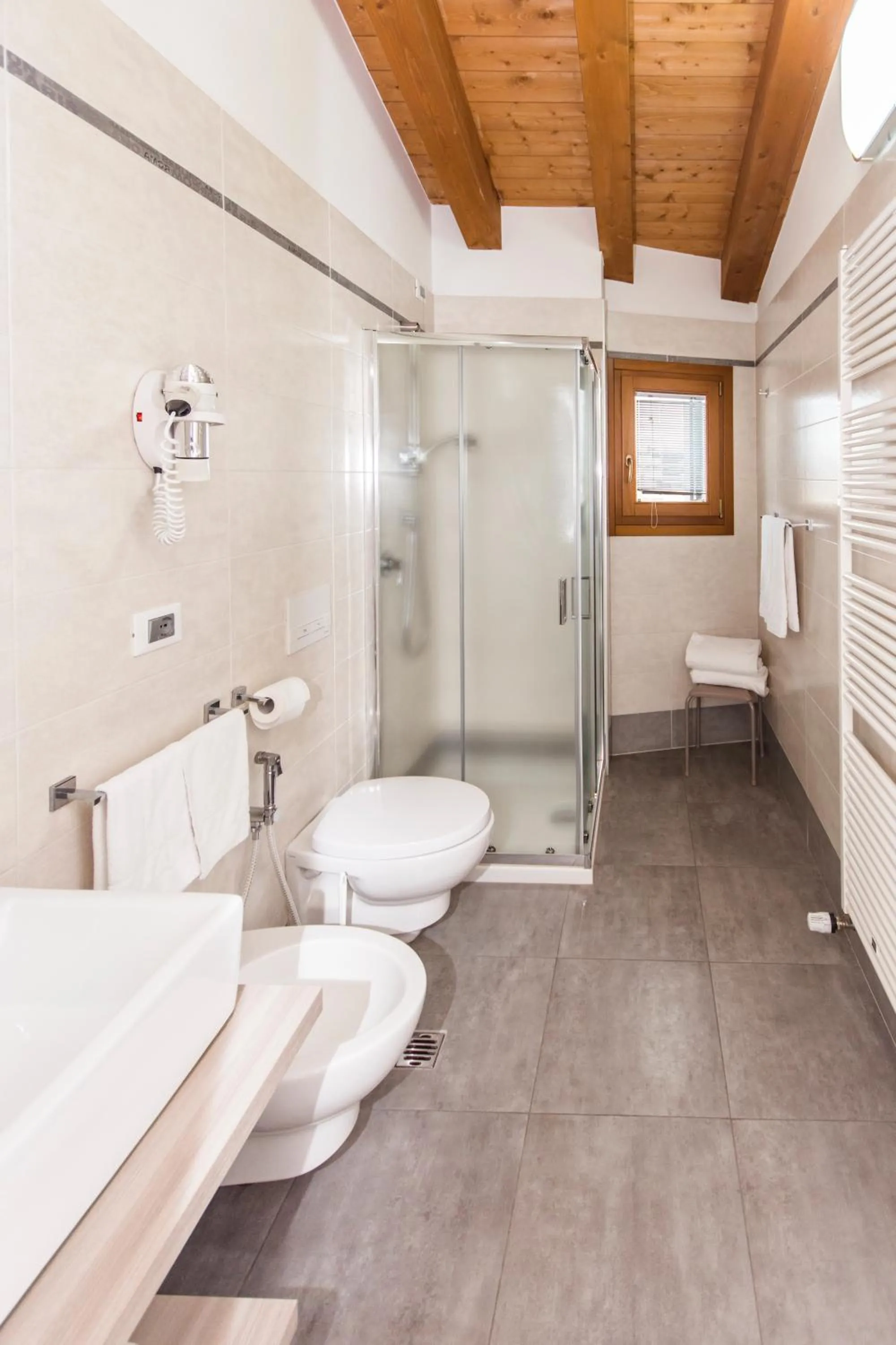 Hotel Ristorante Cigno - Camere and Aparthotel