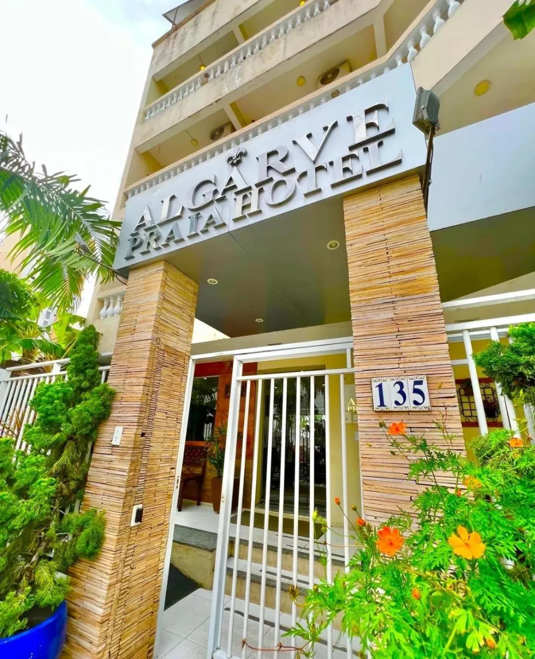 Property building in Algarve Praia Hotel