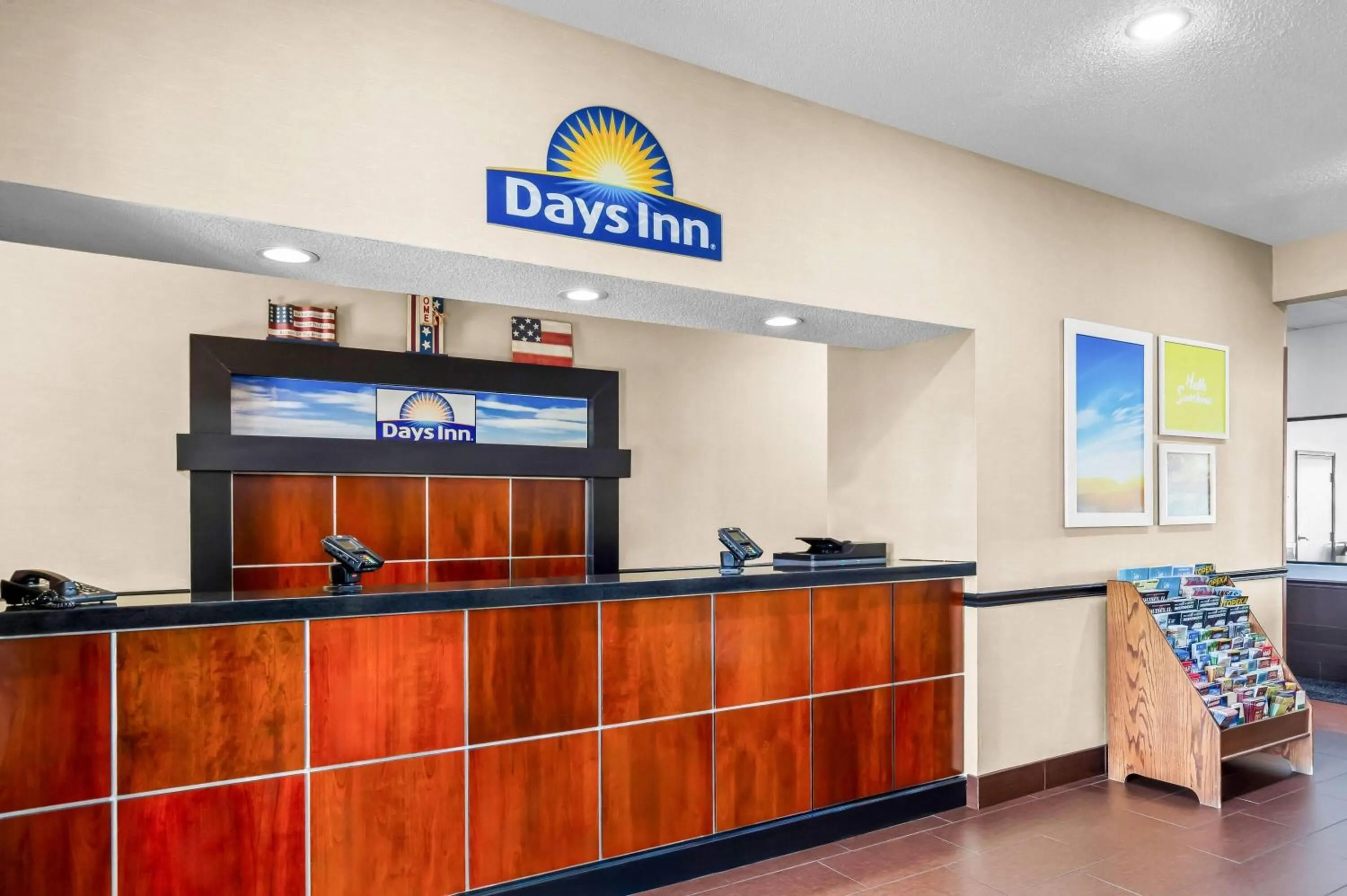 Lobby or reception in Days Inn by Wyndham Collinsville St Louis