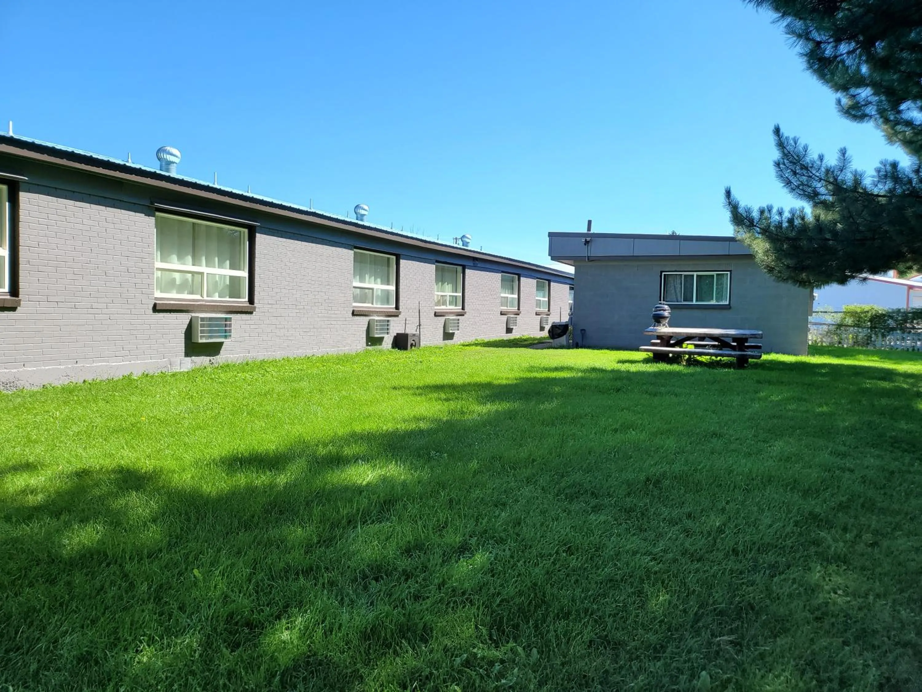 BBQ facilities in Bridge Street Inn