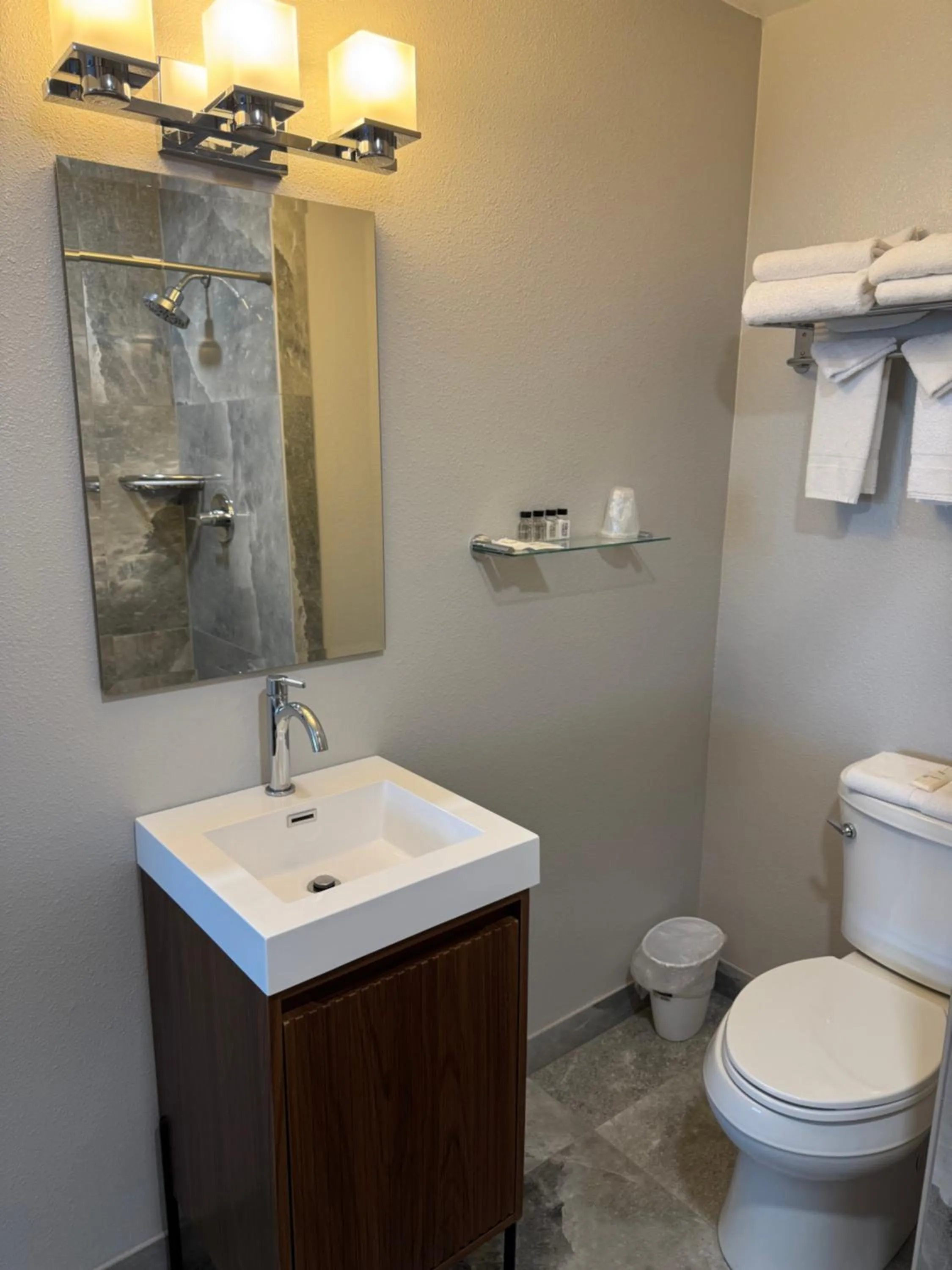 Bathroom in Bridge Street Inn