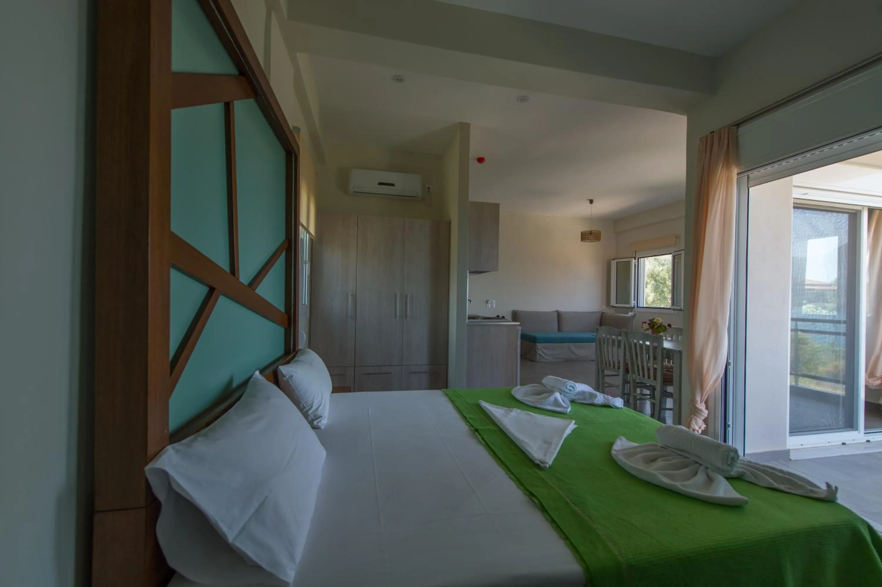 Bedroom, Bed in Thesmos Village