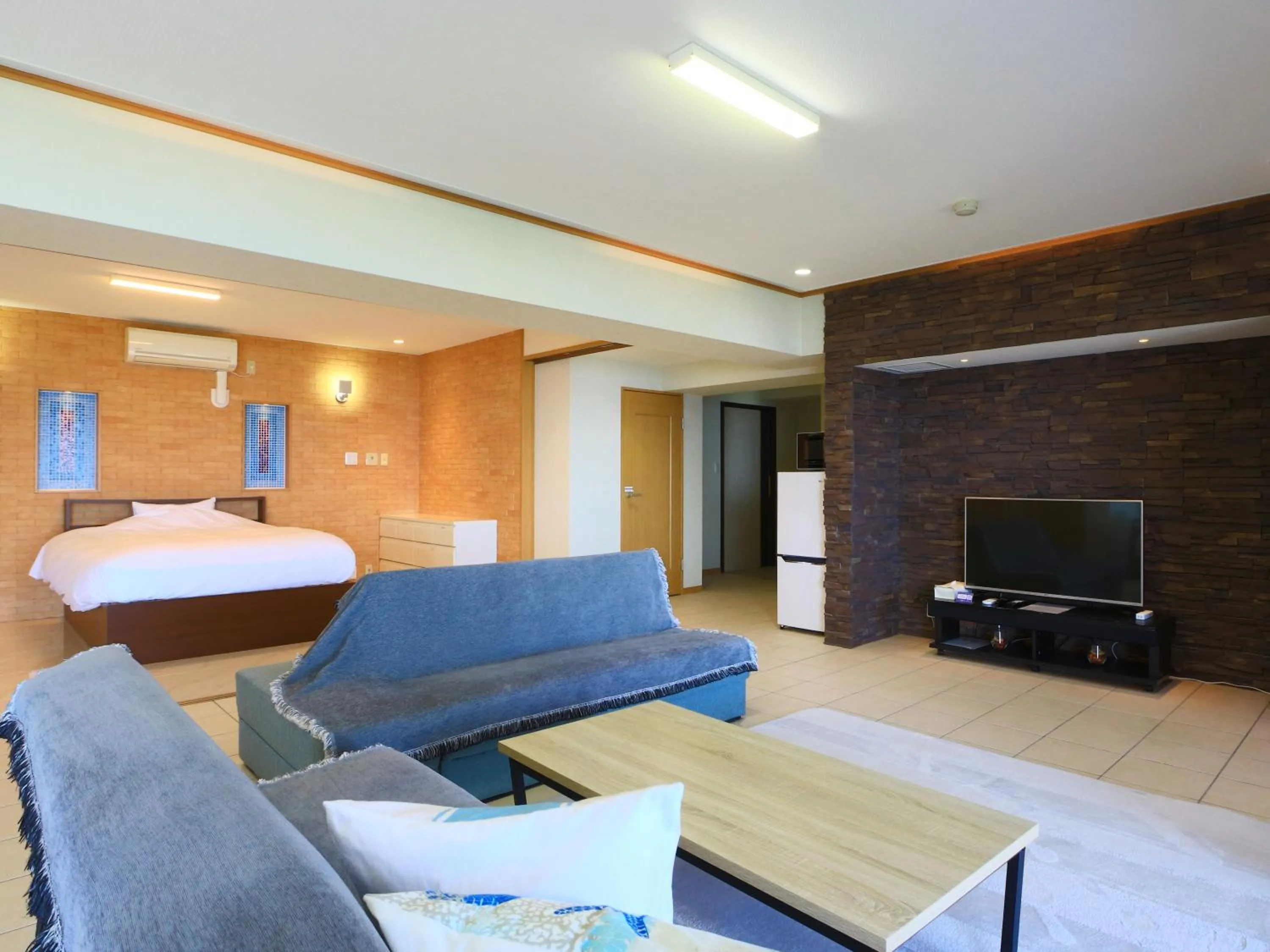 Photo of the whole room, Bed in Mujuan