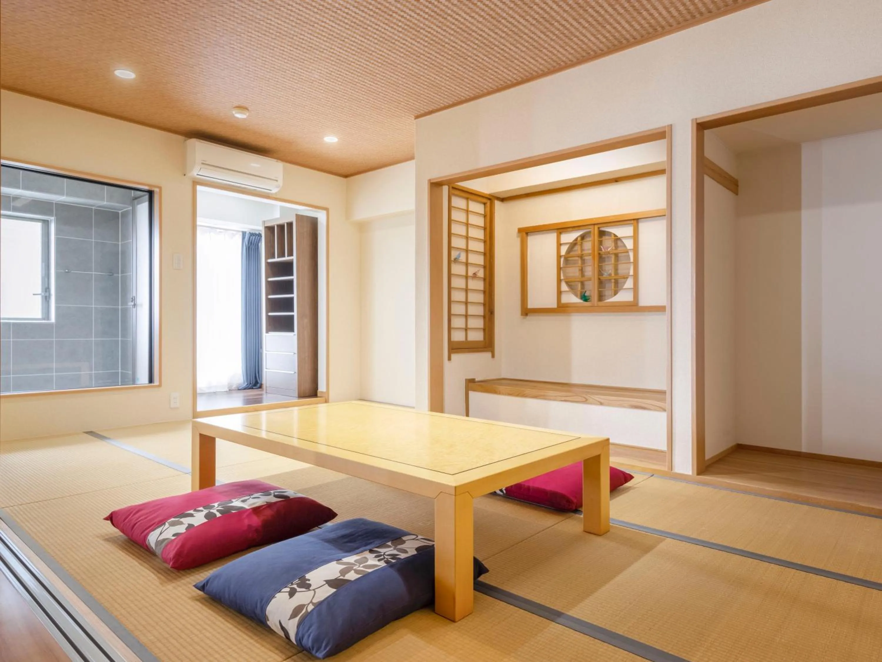 Photo of the whole room in Mujuan