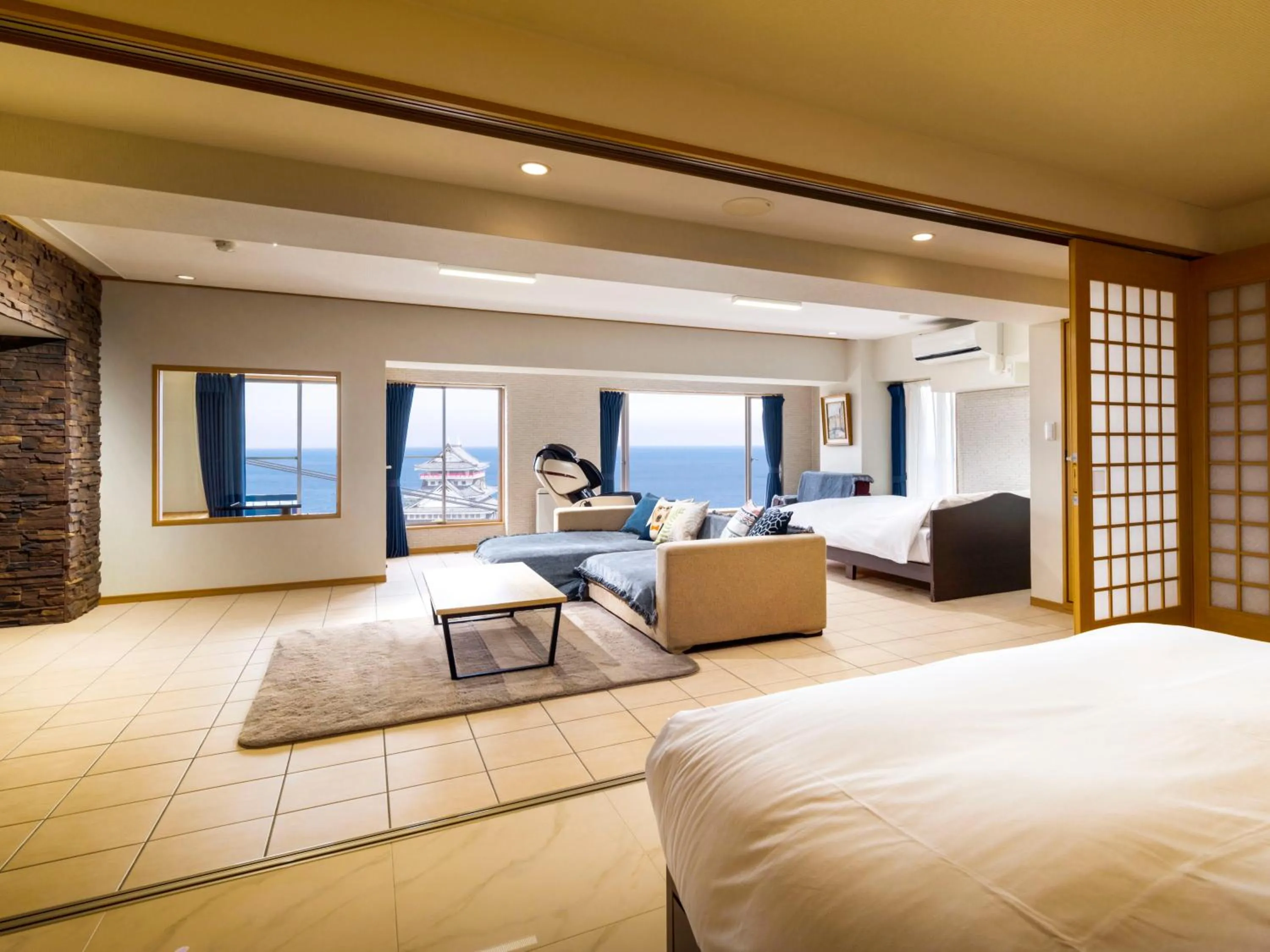 Photo of the whole room, Bed in Mujuan