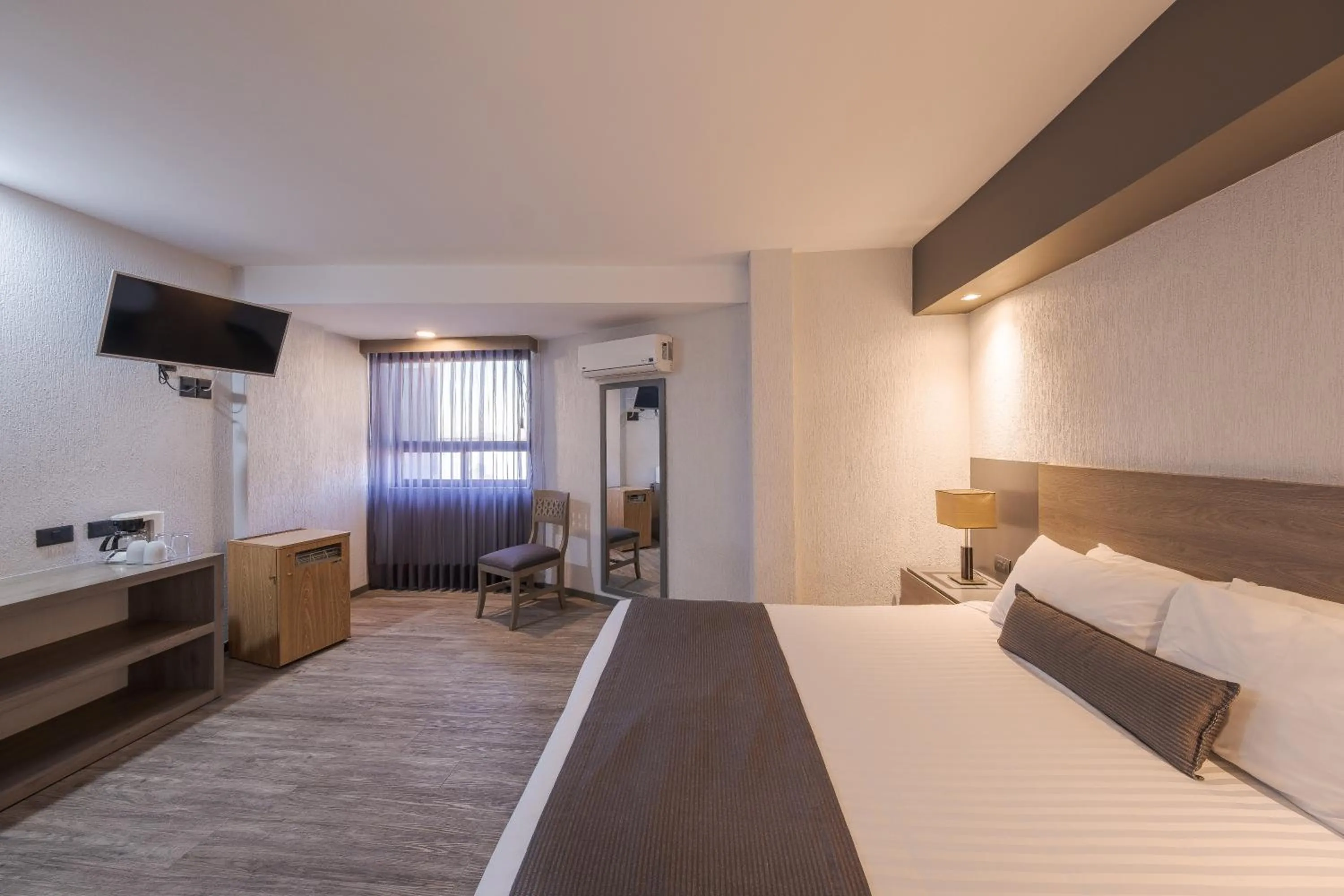 Bedroom, Bed in Hotel Malibu